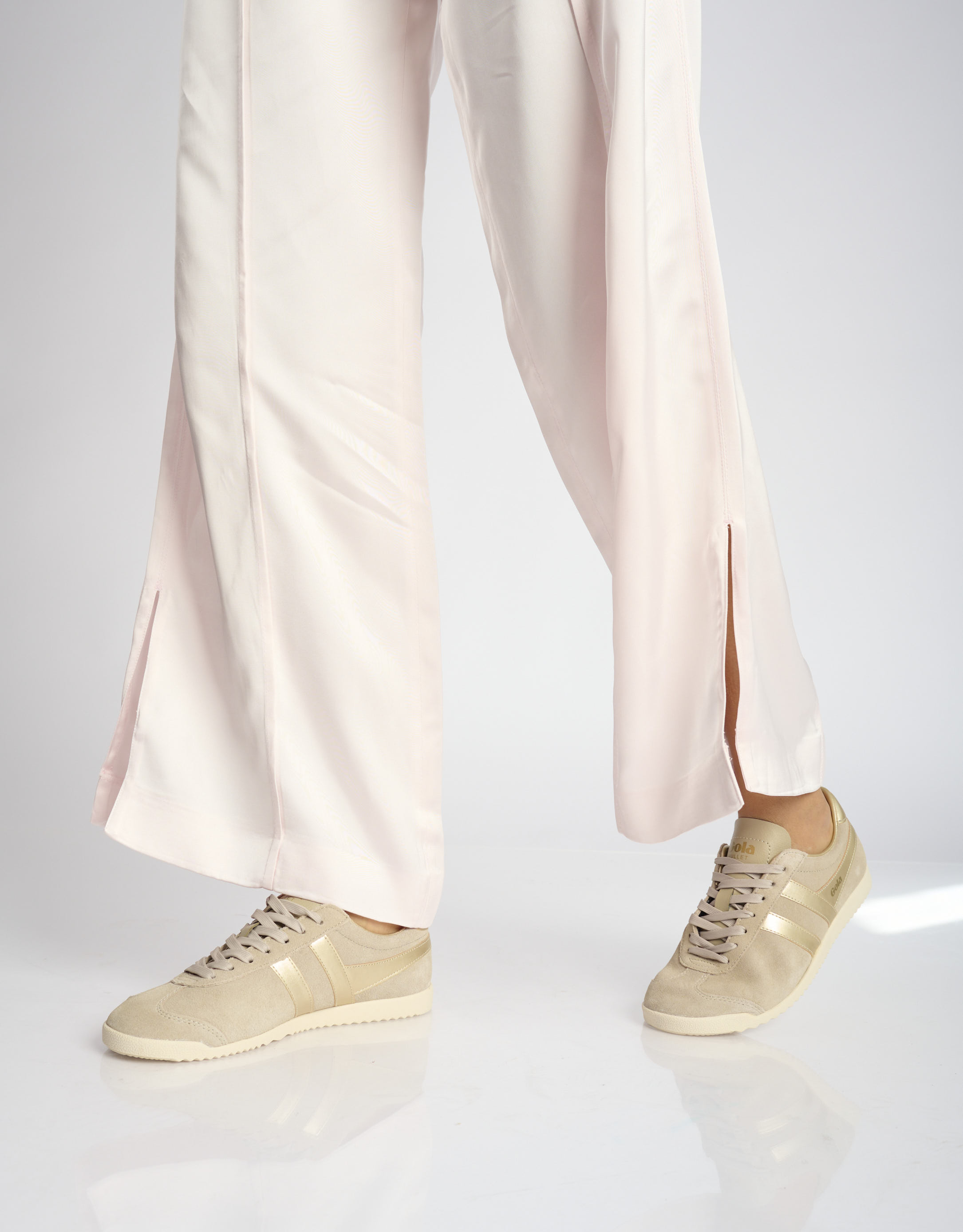 נעלי נשים - Gola - סניקרס BULLET PEARL - בז'3