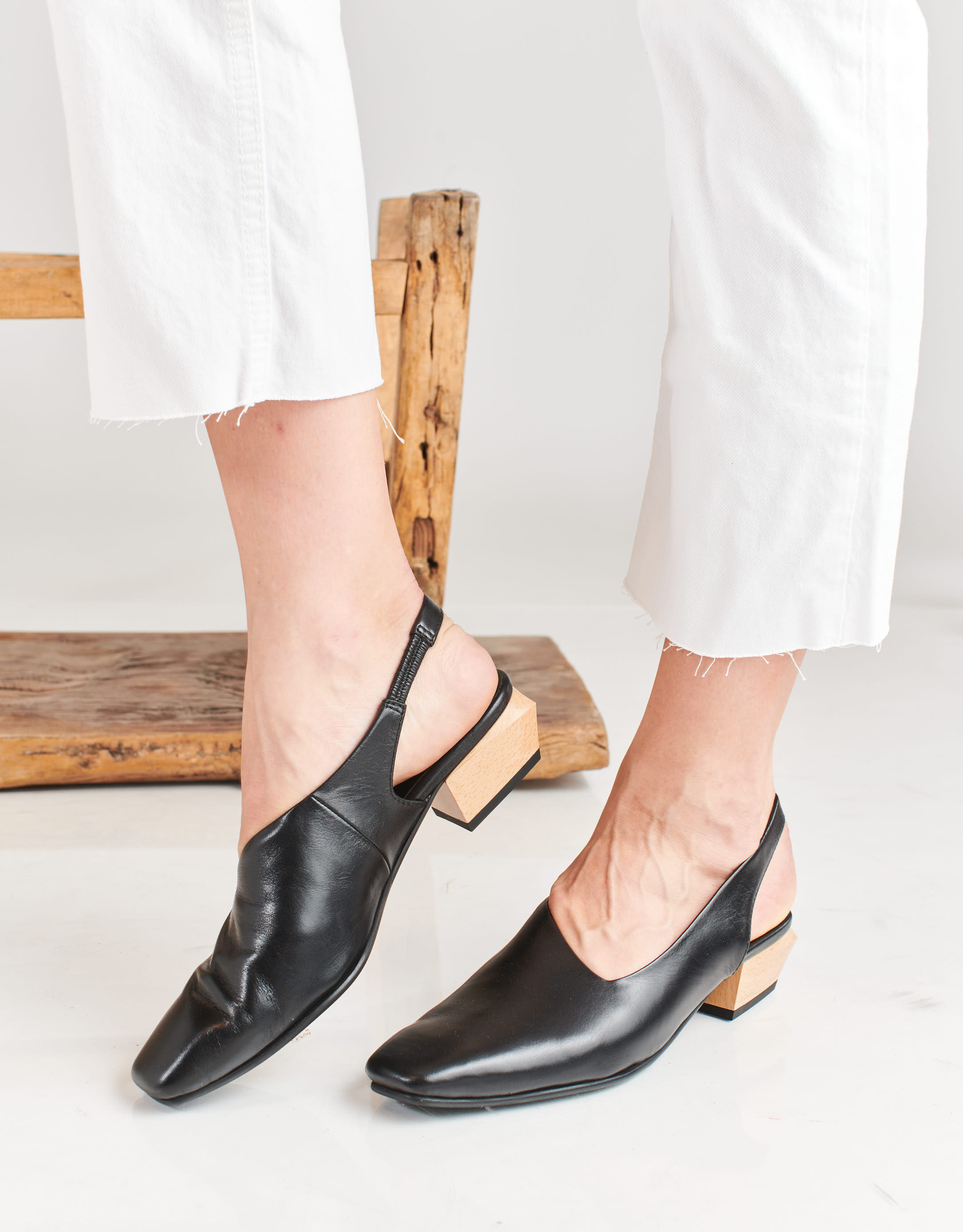 נעלי נשים - Yuko Imanishi - נעלי סירה KAREN - שחור3