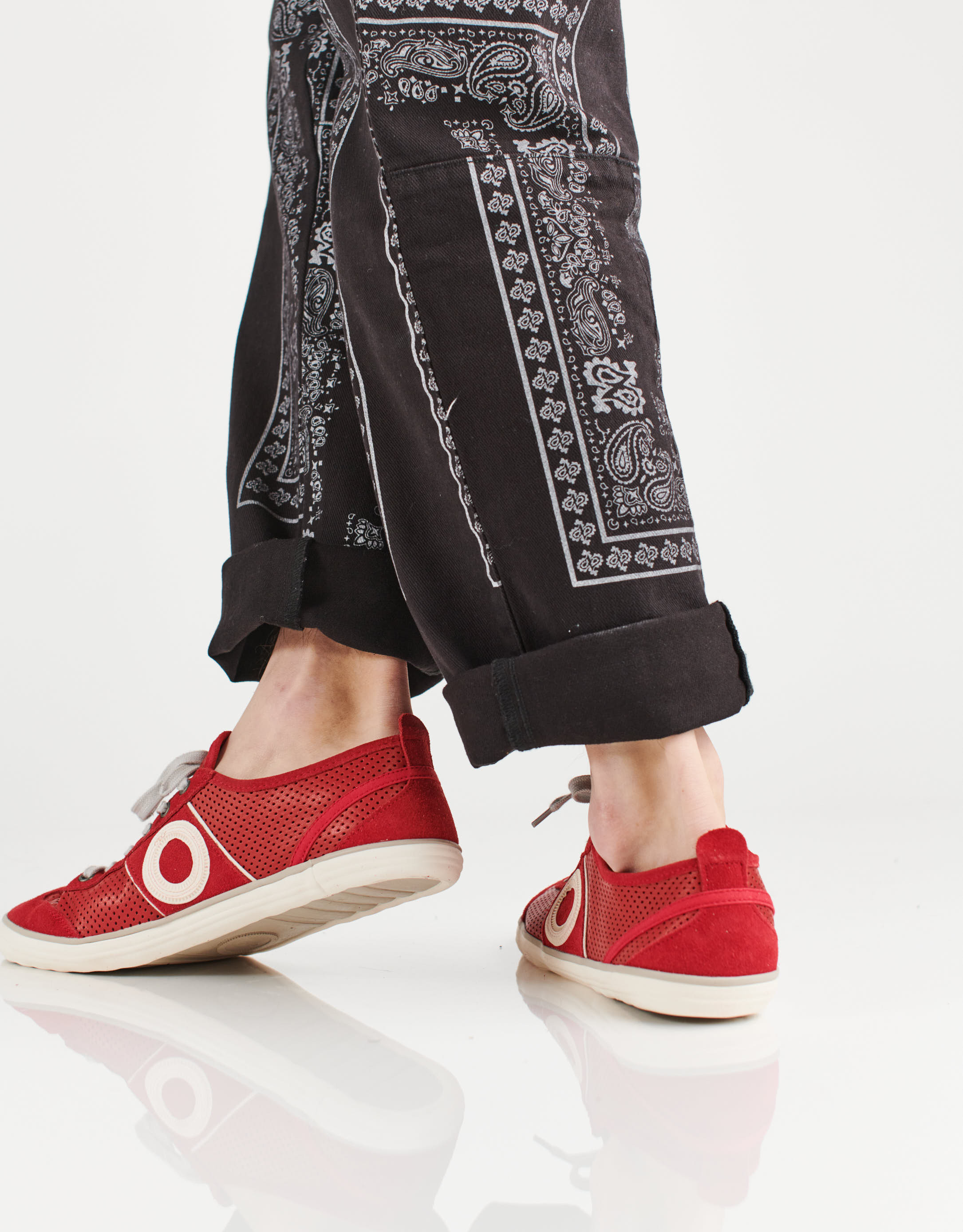 נעלי גברים - Aro - סניקרס PICADA - אדום4