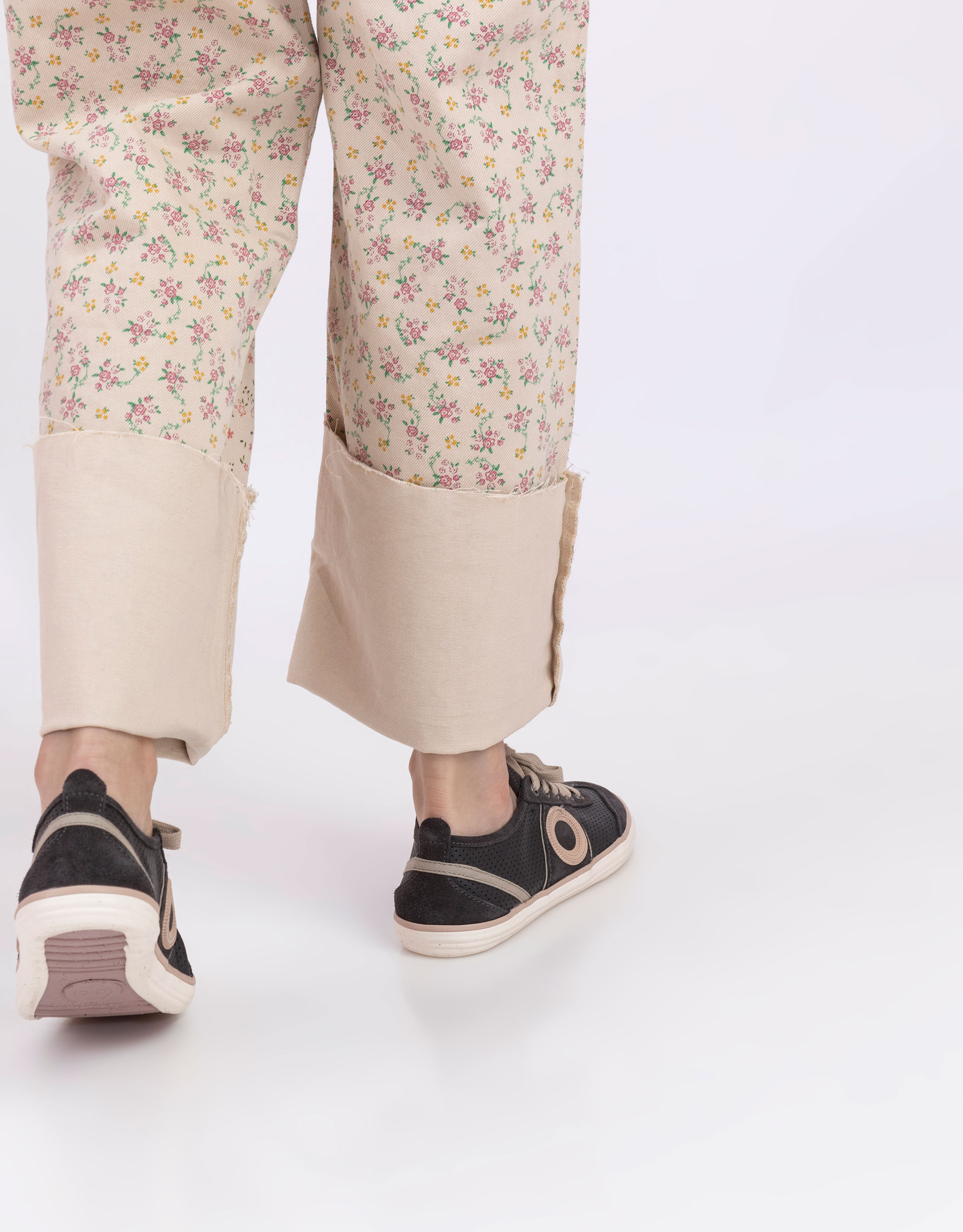 נעלי נשים - Aro - סניקרס PICADA - אפור4