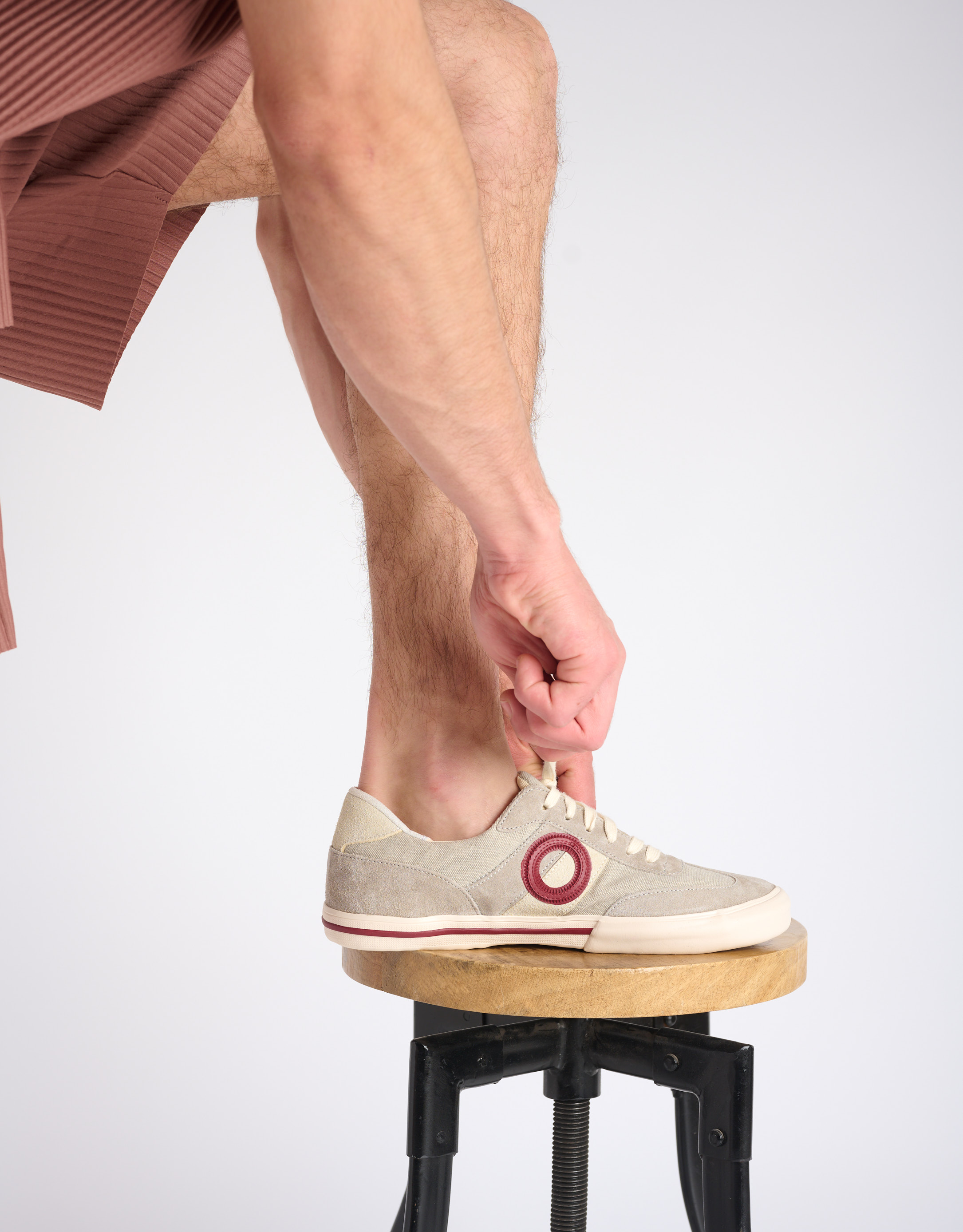 נעלי גברים - Aro - סניקרס POL - אבן2