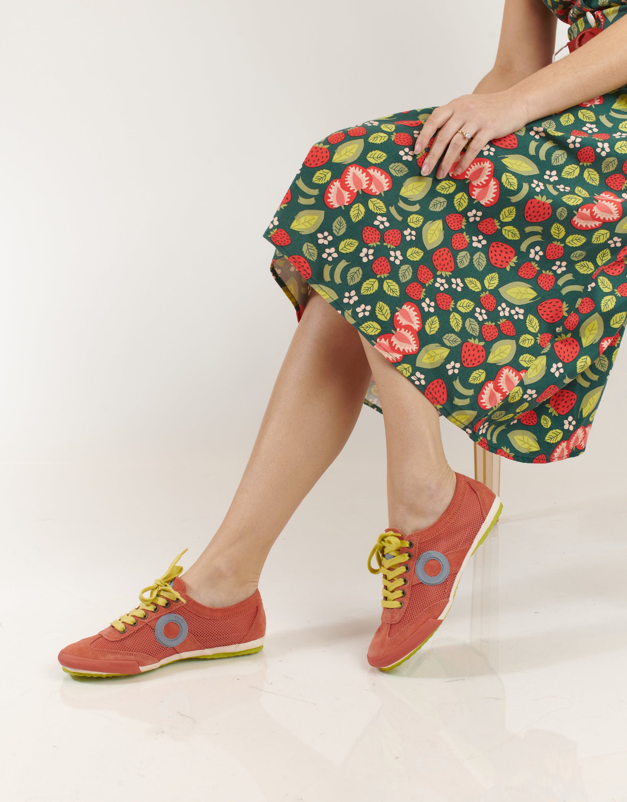 נעלי נשים - Aro - סניקרס JOANETA - קורל2