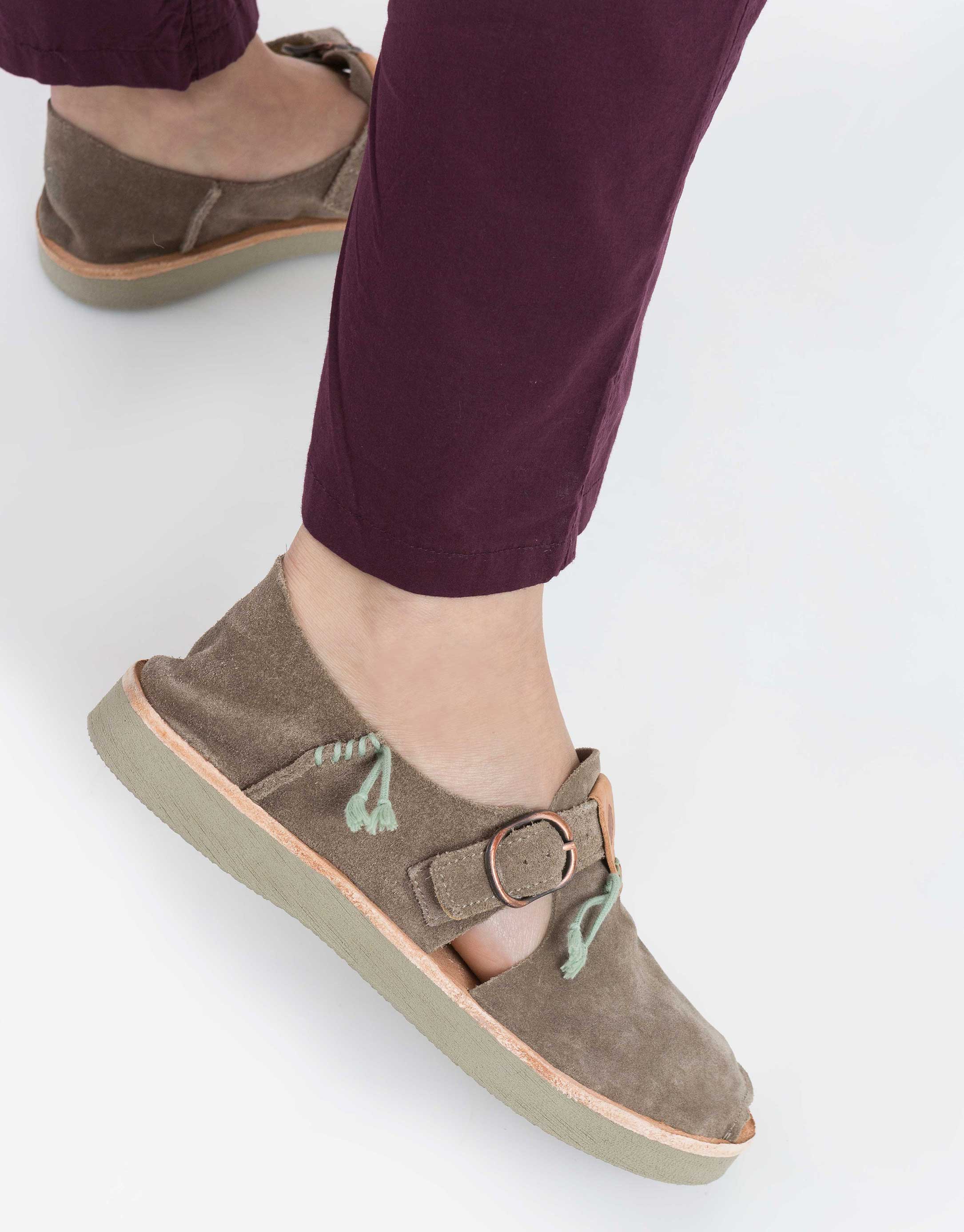 נעלי נשים - Satorisan - נעל BENIRRAS SUEDE - אבן1