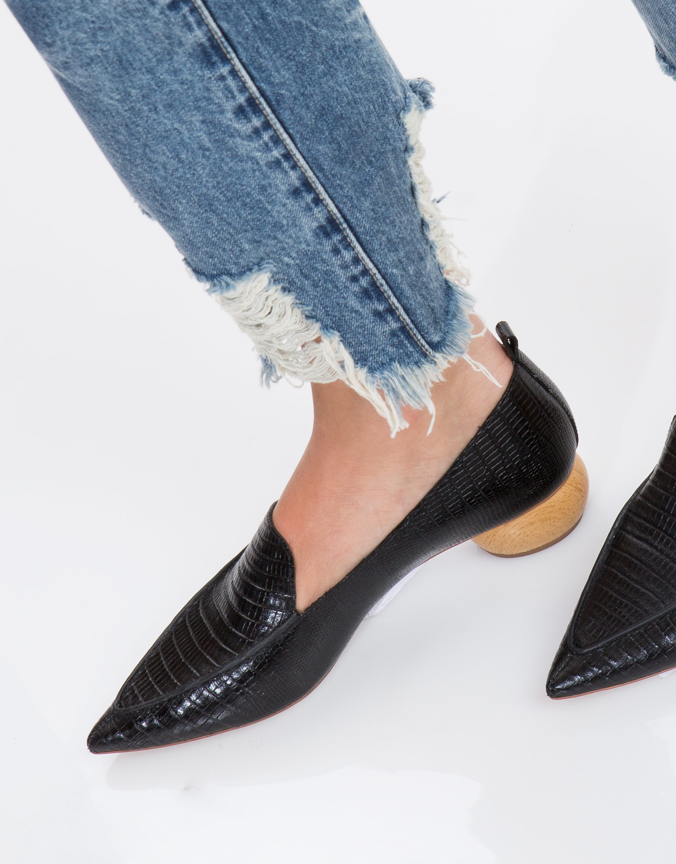 נעלי נשים - Jeffrey Campbell - נעלי סירה VIONA - שחור4