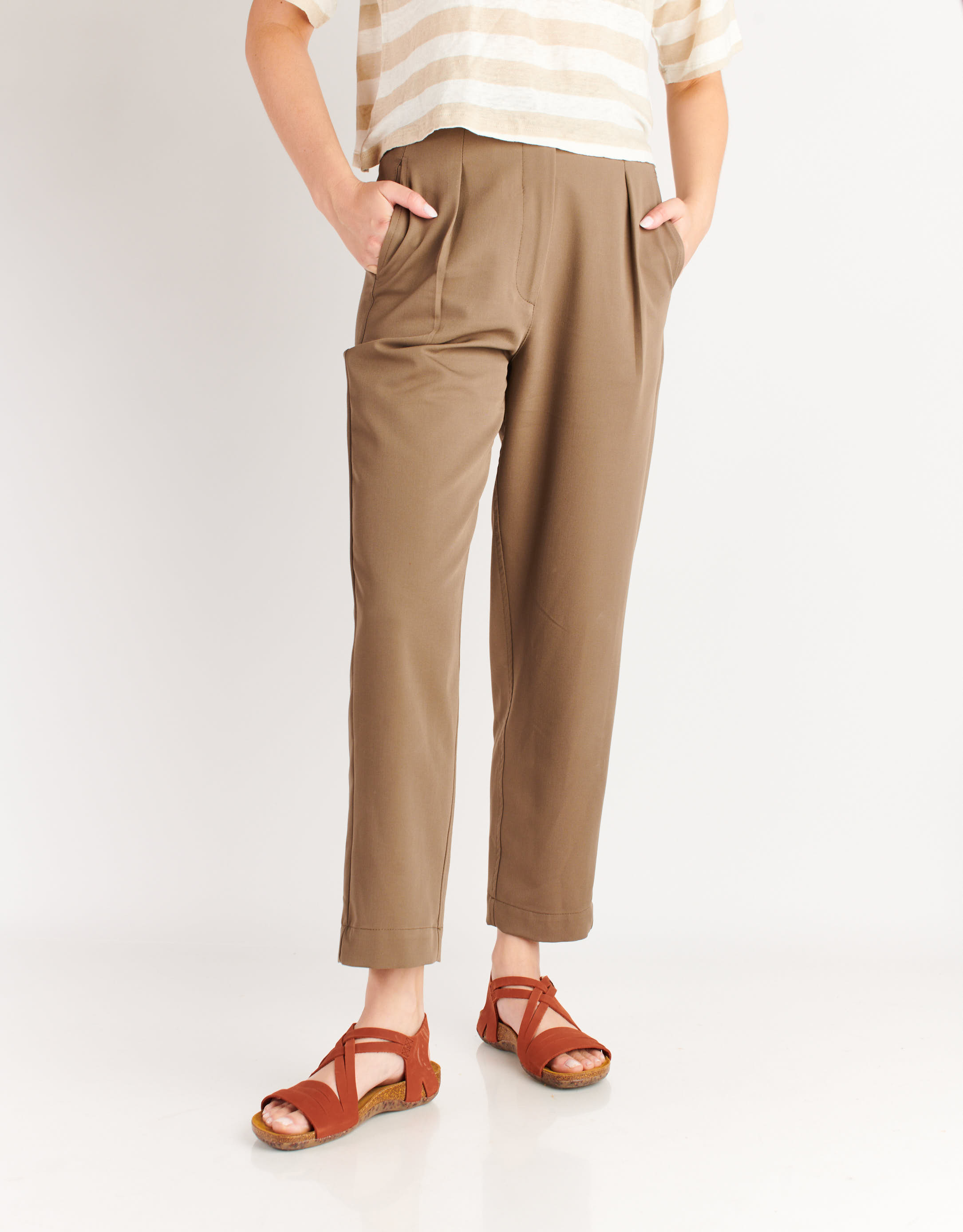 נעלי נשים - loints of Holland - סנדלים FLORIDA X רצועות - חמרה4