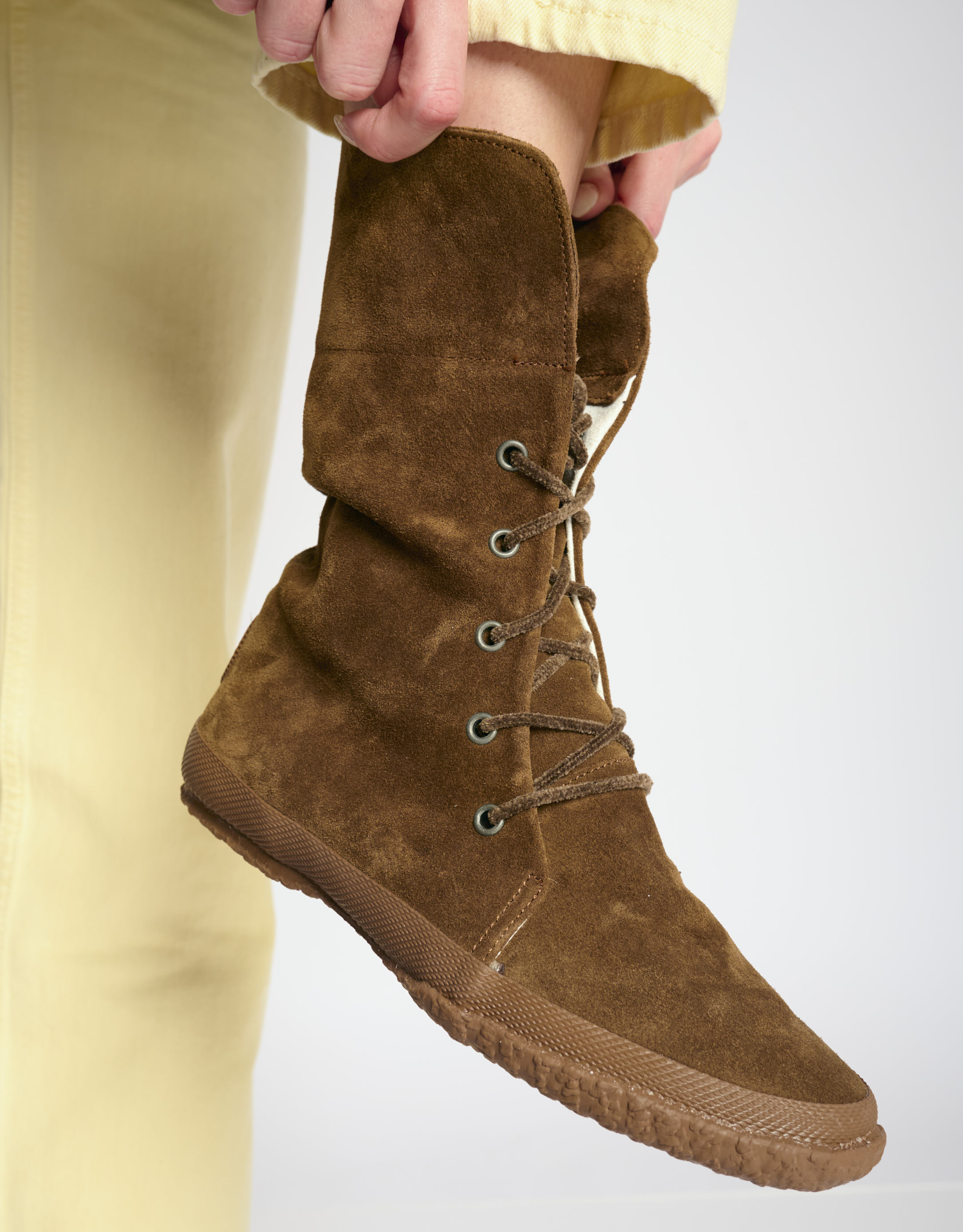 נעלי נשים - Aro - מגפי זמש WILLY - קאמל1