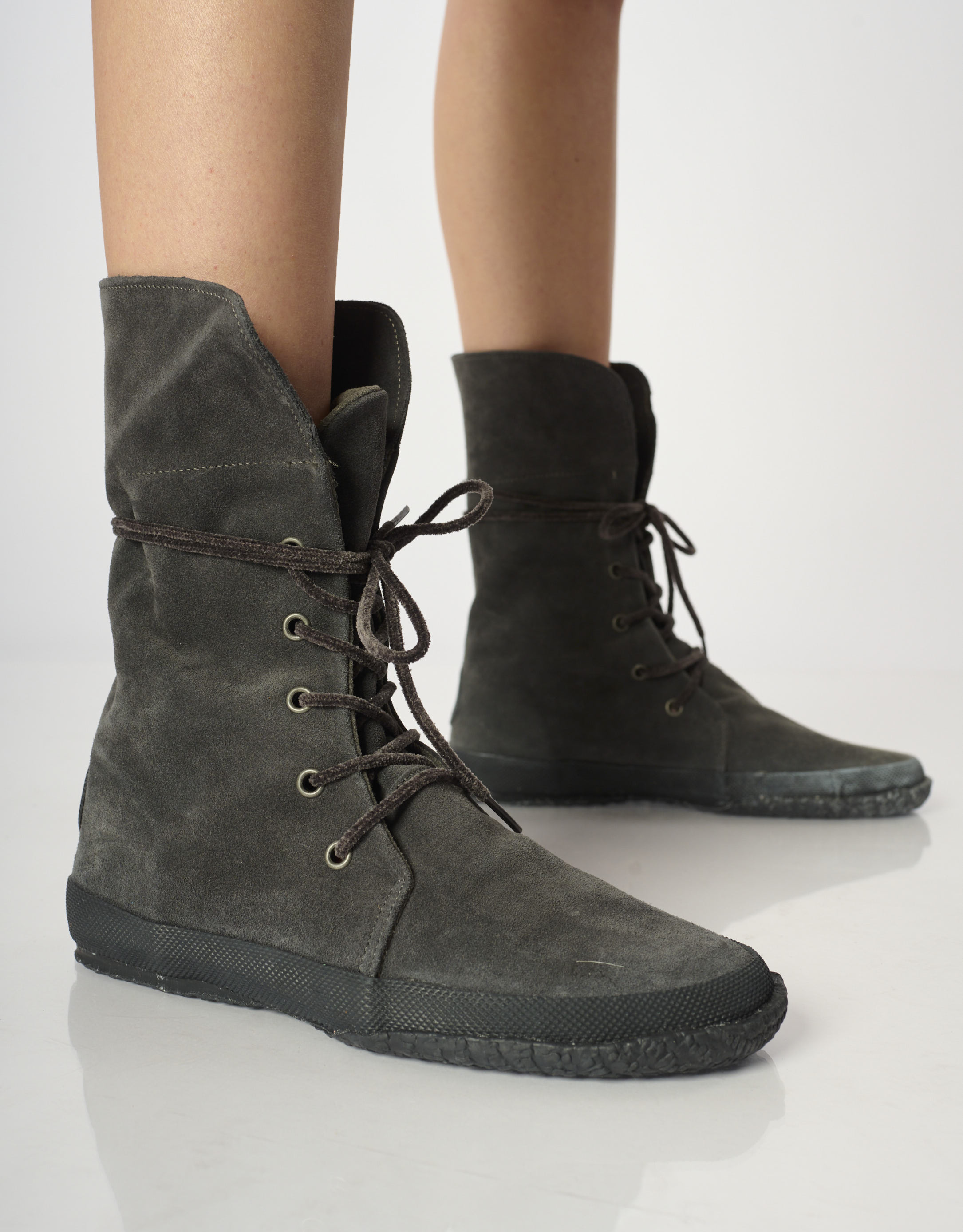 נעלי נשים - Aro - מגפי זמש WILLY - אפור2