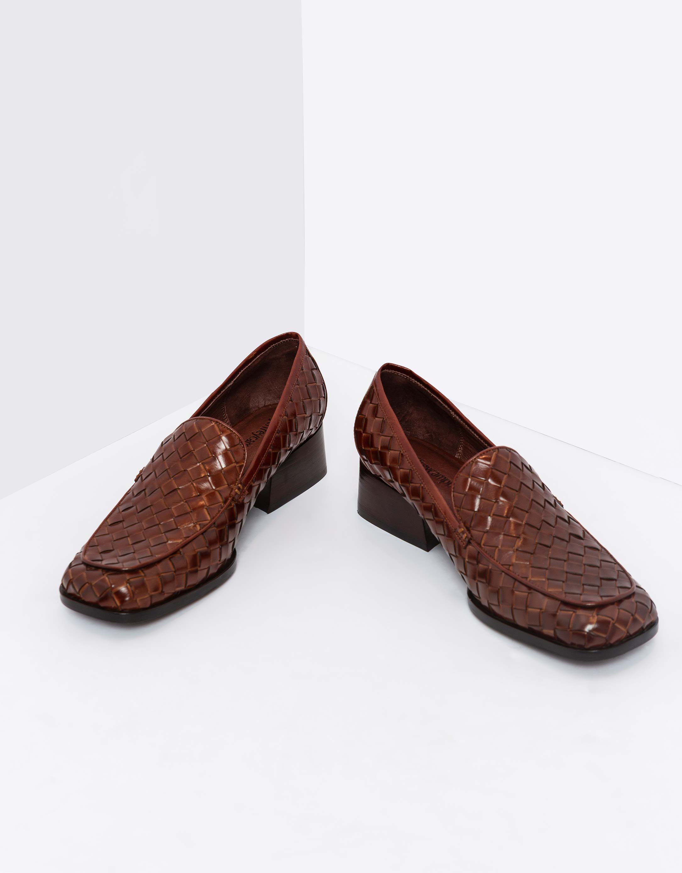 נעלי נשים - Jeffrey Campbell - מוקסינים קלועים BRODRIC - חום3