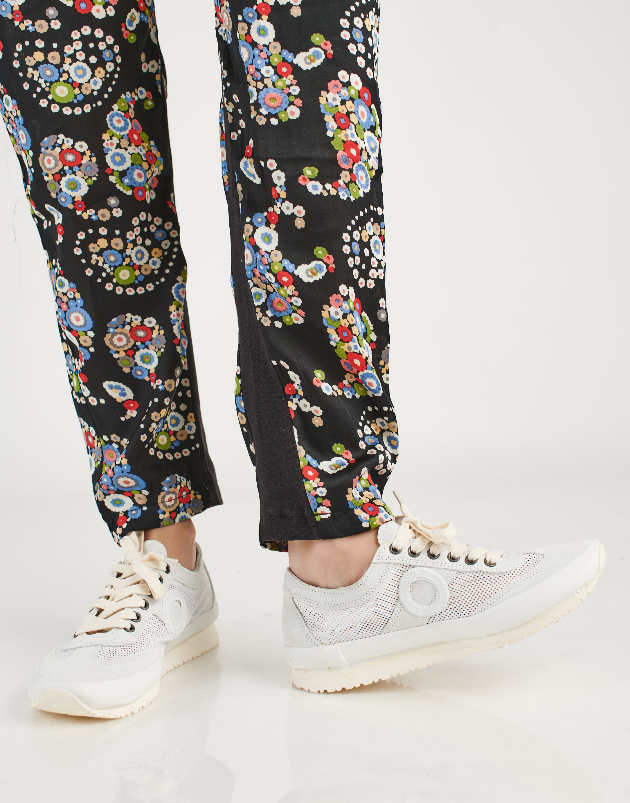 נעלי נשים - Aro - סניקרס JOANETA PLUS - לבן4