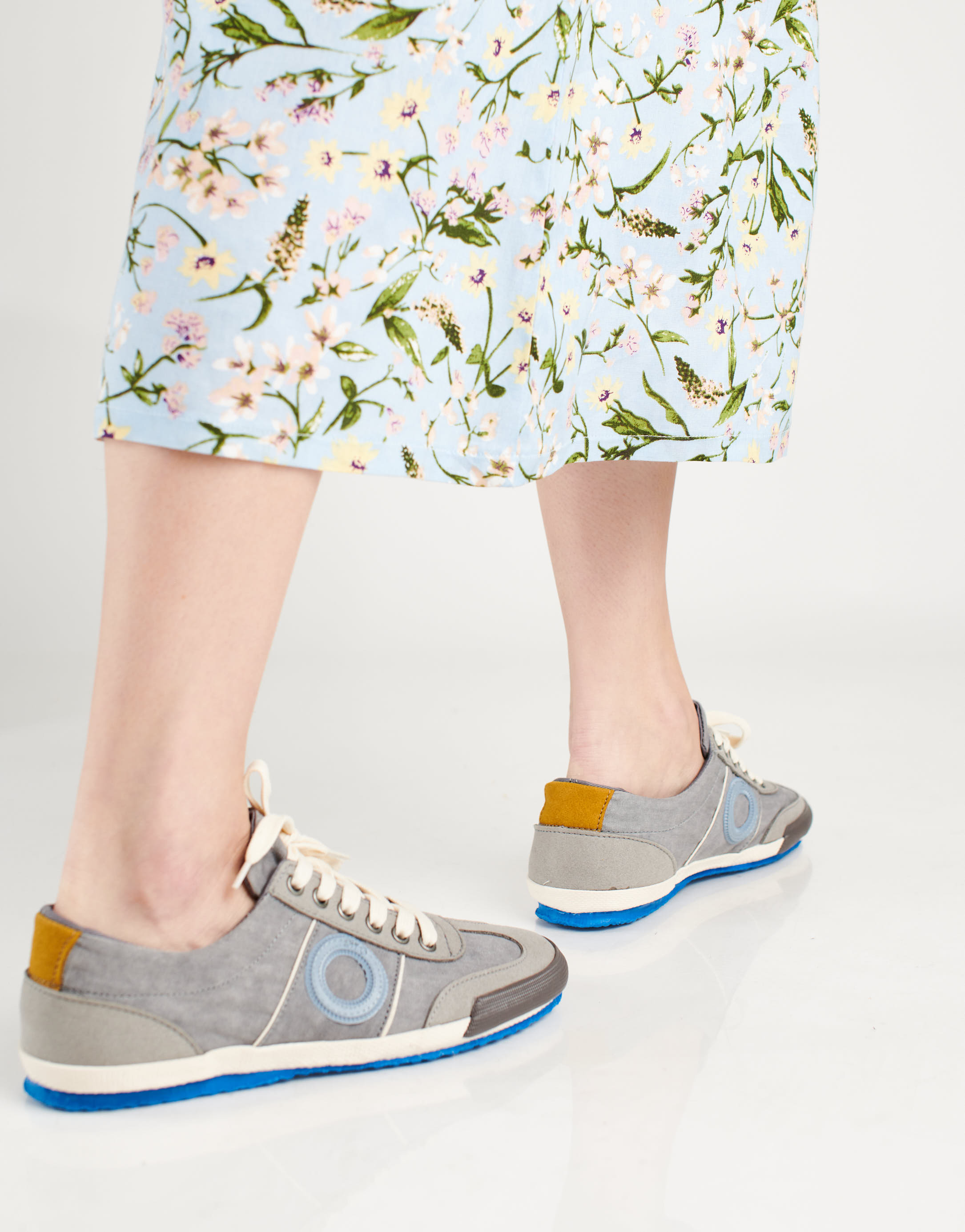 נעלי נשים - Aro - סניקרס בד MAY - אפור4