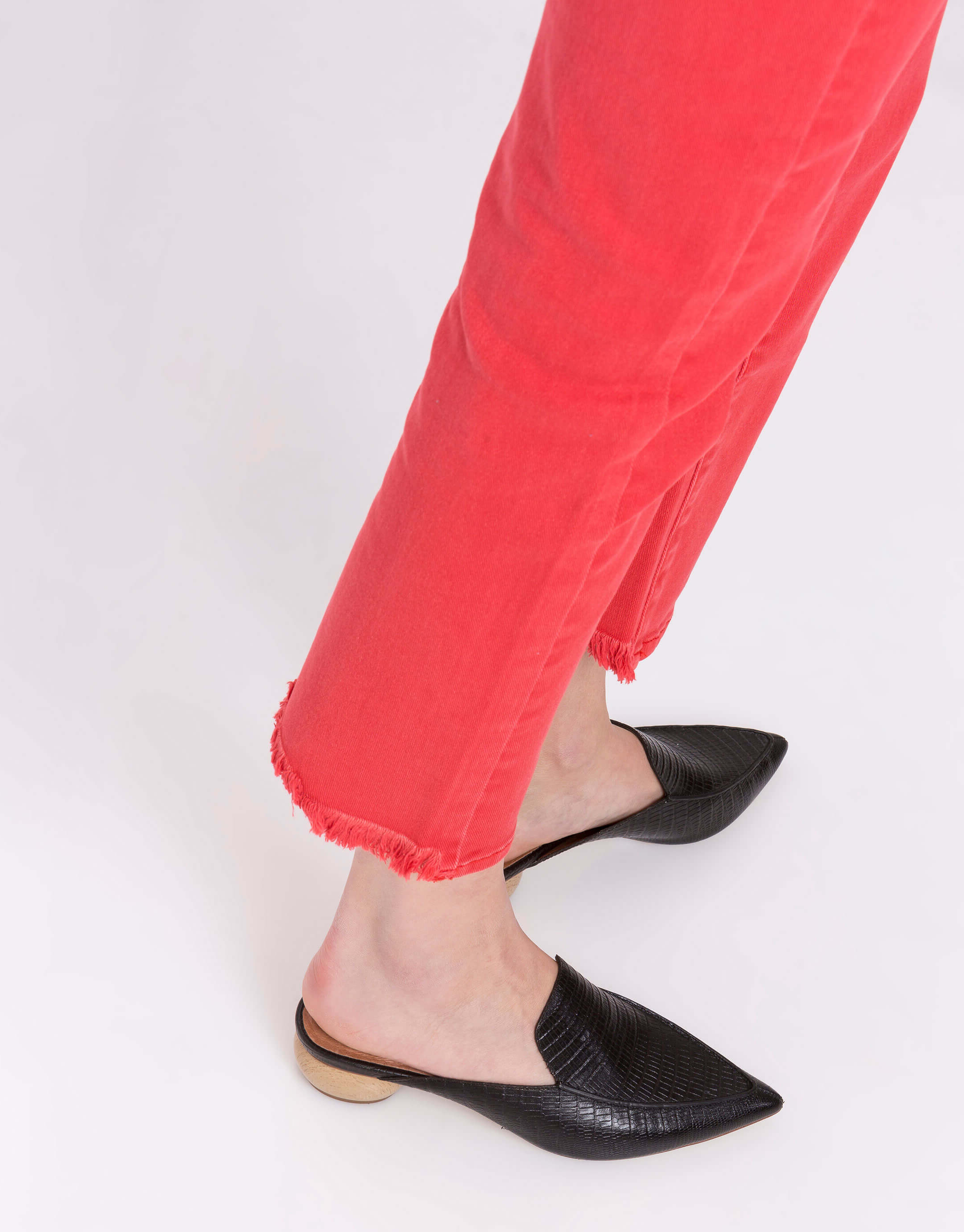 נעלי נשים - Jeffrey Campbell - כפכפי מיולז VIONIT - שחור1