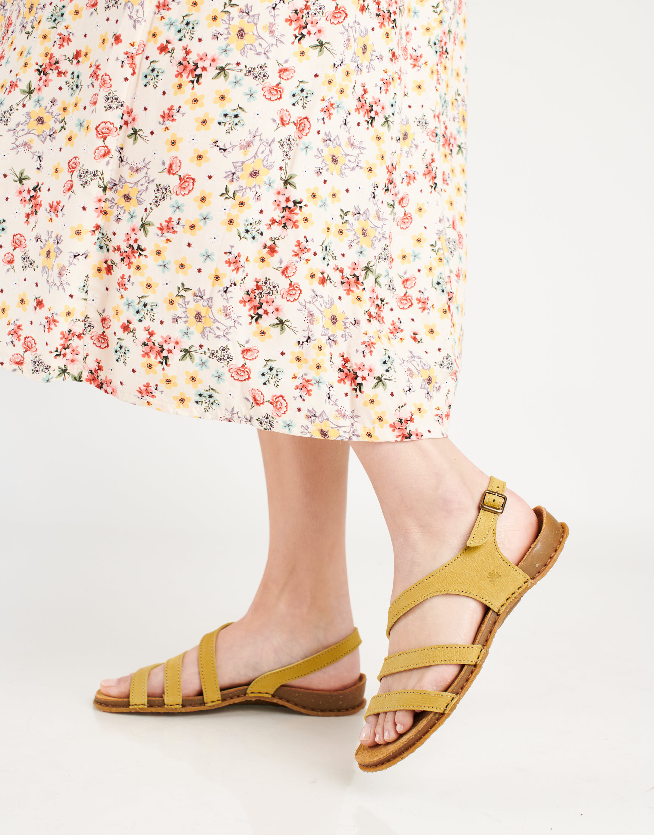 נעלי נשים - El Naturalista - סנדלי רצועות PANGLAO - ירוק בהיר4