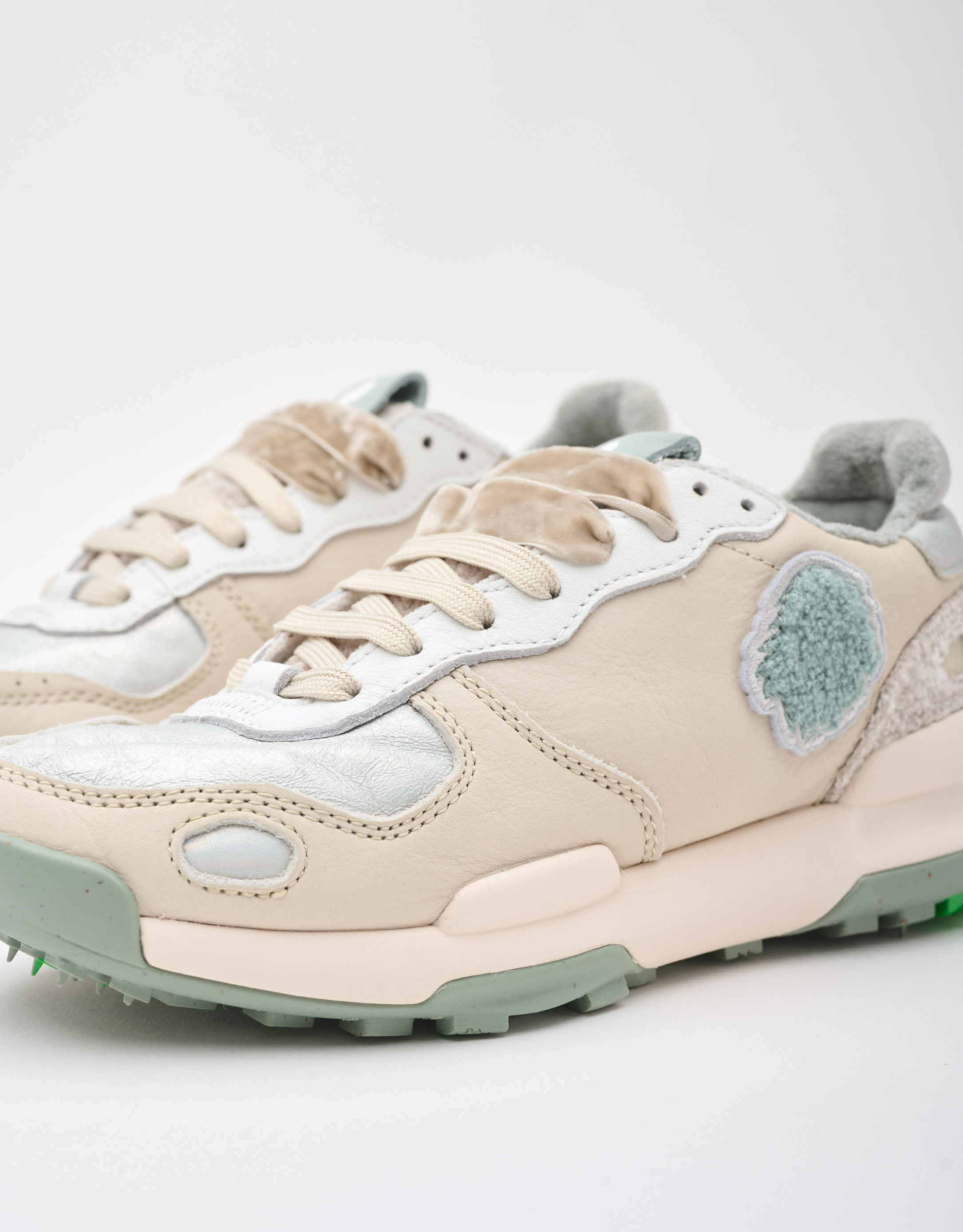 נעלי נשים - Satorisan - סניקרס עור CHACRONA - לבן   כסף1