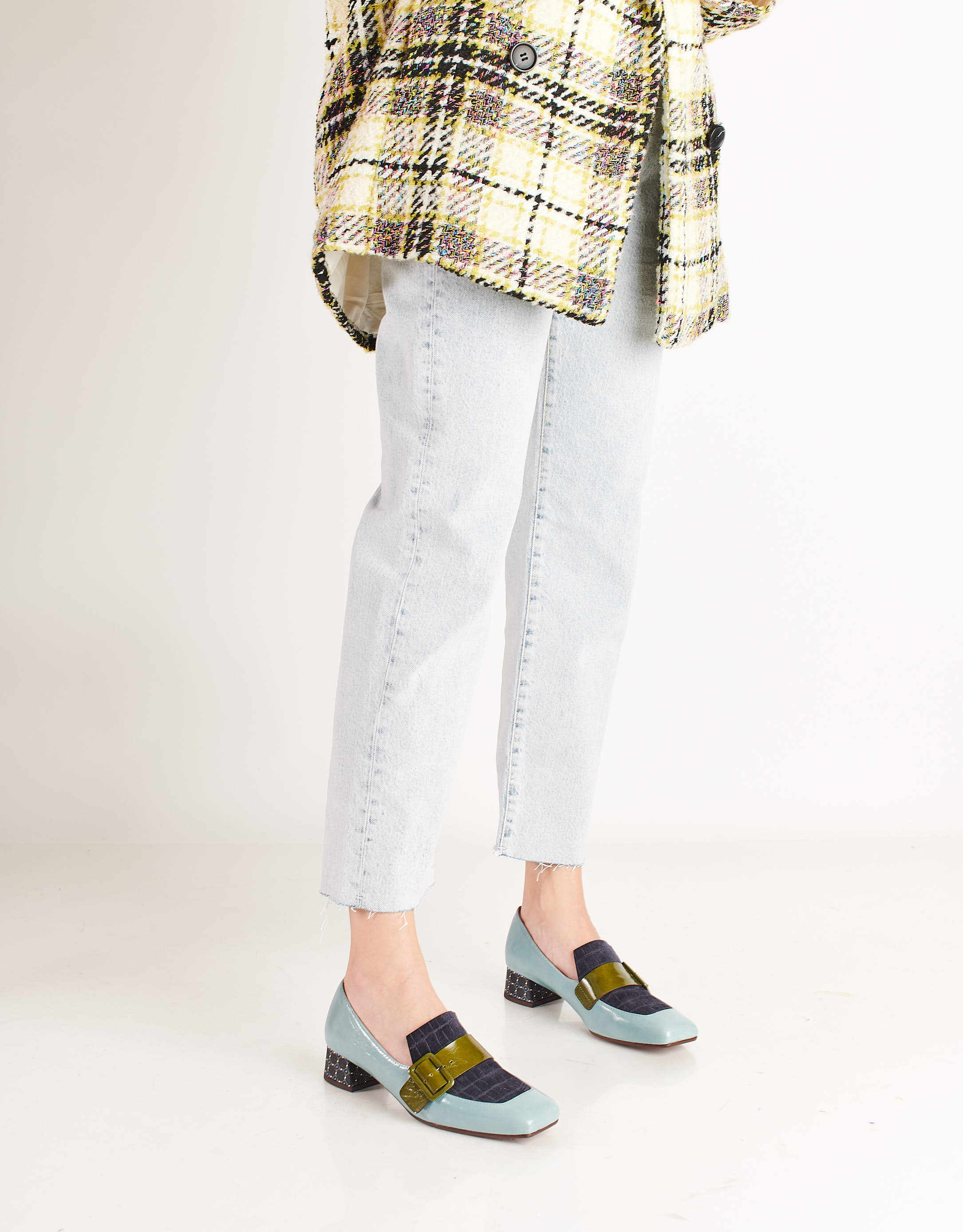 נעלי נשים - Chie Mihara - נעלי מוקסין עם עקב REVA - תכלת2