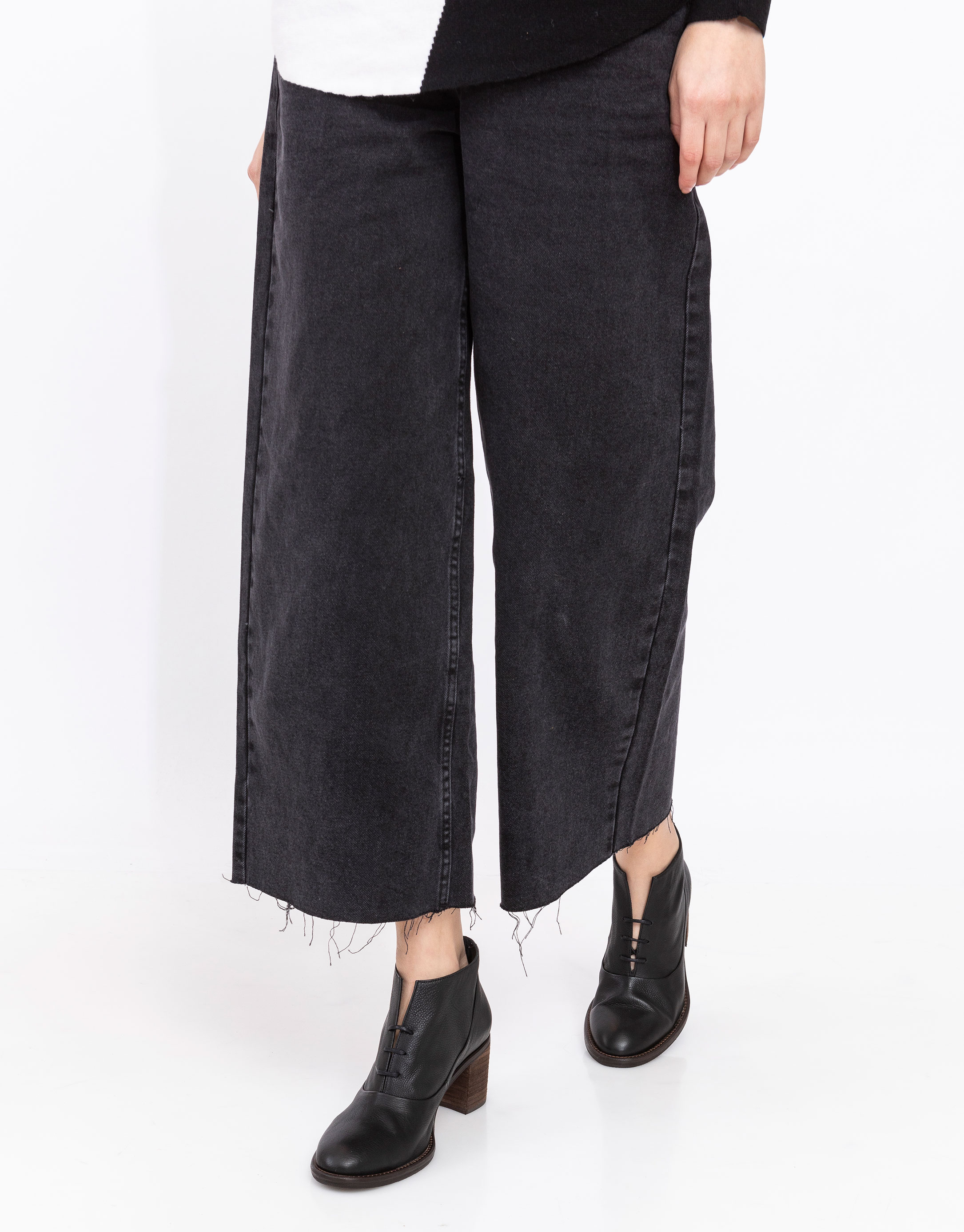 נעלי נשים - Vialis - מגפוני עור עם עקב FILIPA - שחור2