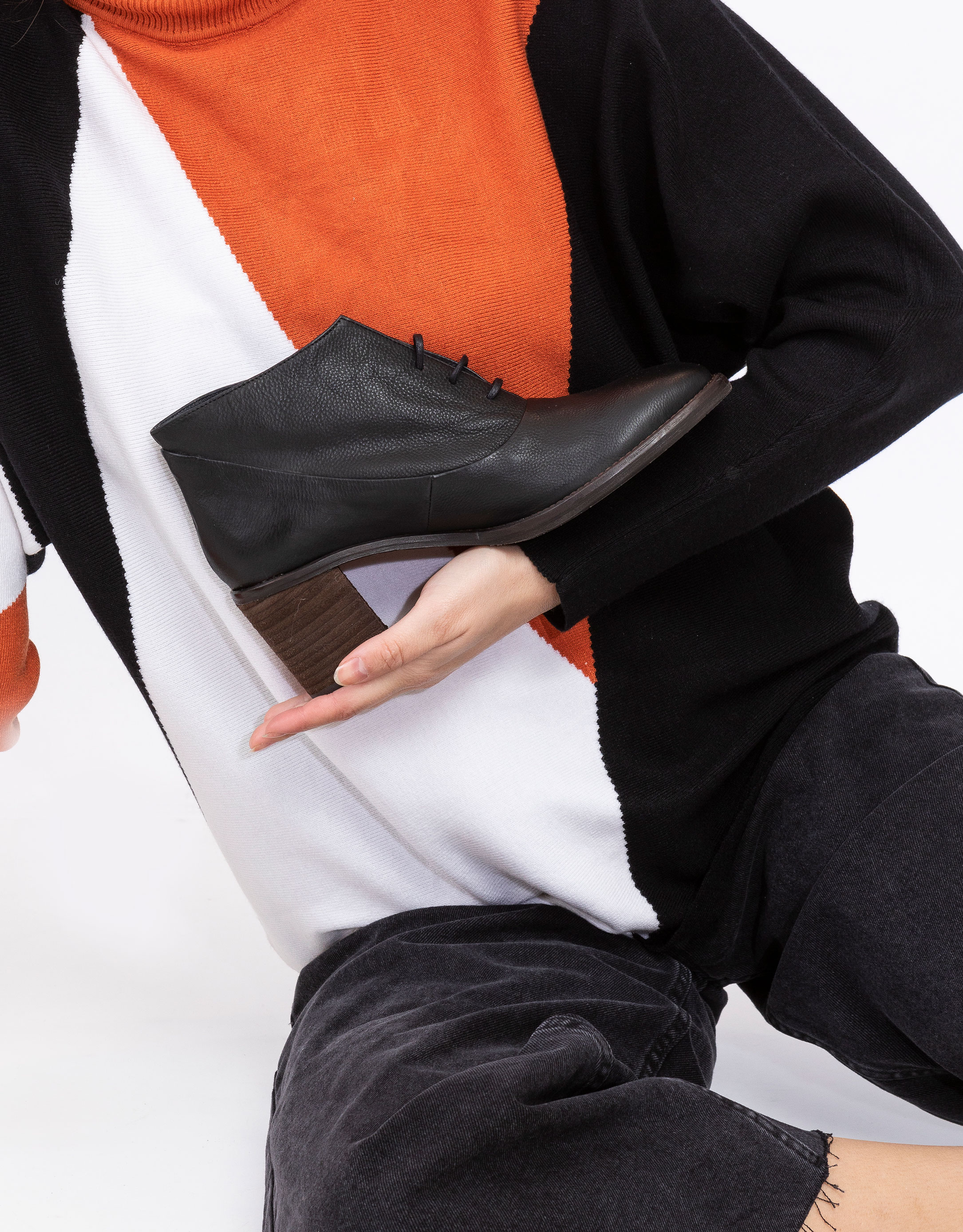 נעלי נשים - Vialis - מגפוני עור עם עקב FILIPA - שחור3