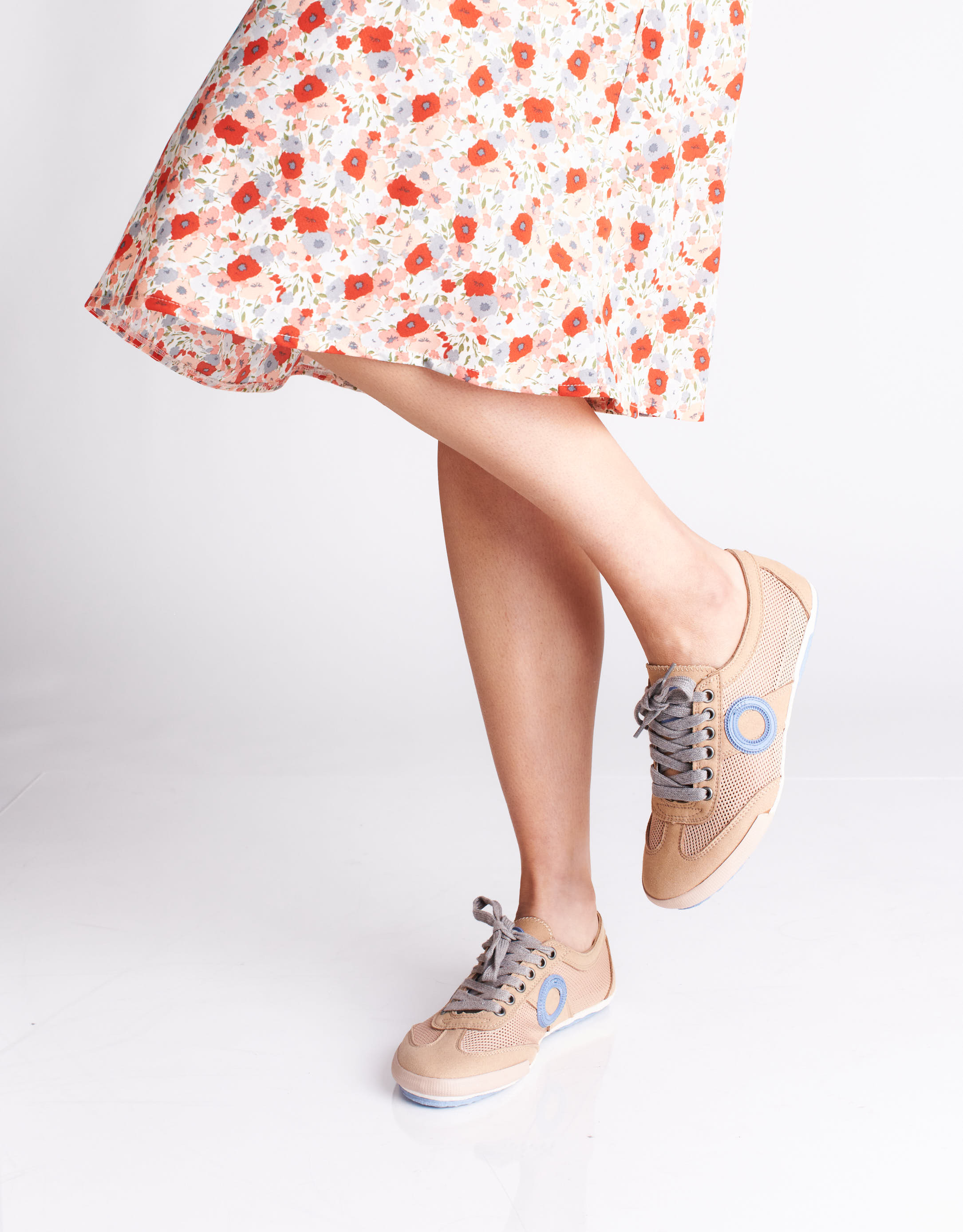 נעלי נשים - Aro - סניקרס JOANETA VEGAN - ניוד