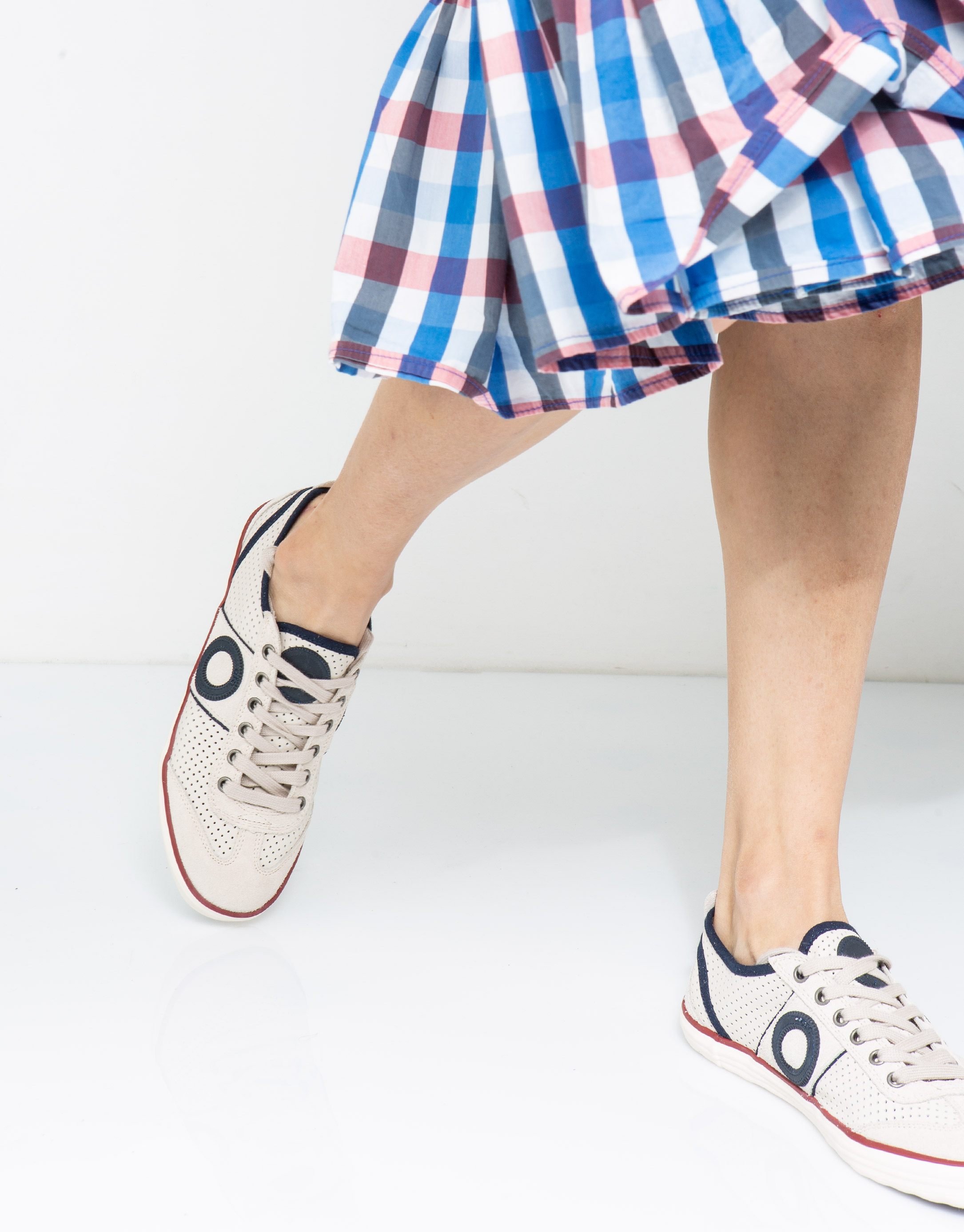 נעלי נשים - Aro - סניקרס PICADA - אופוויט2