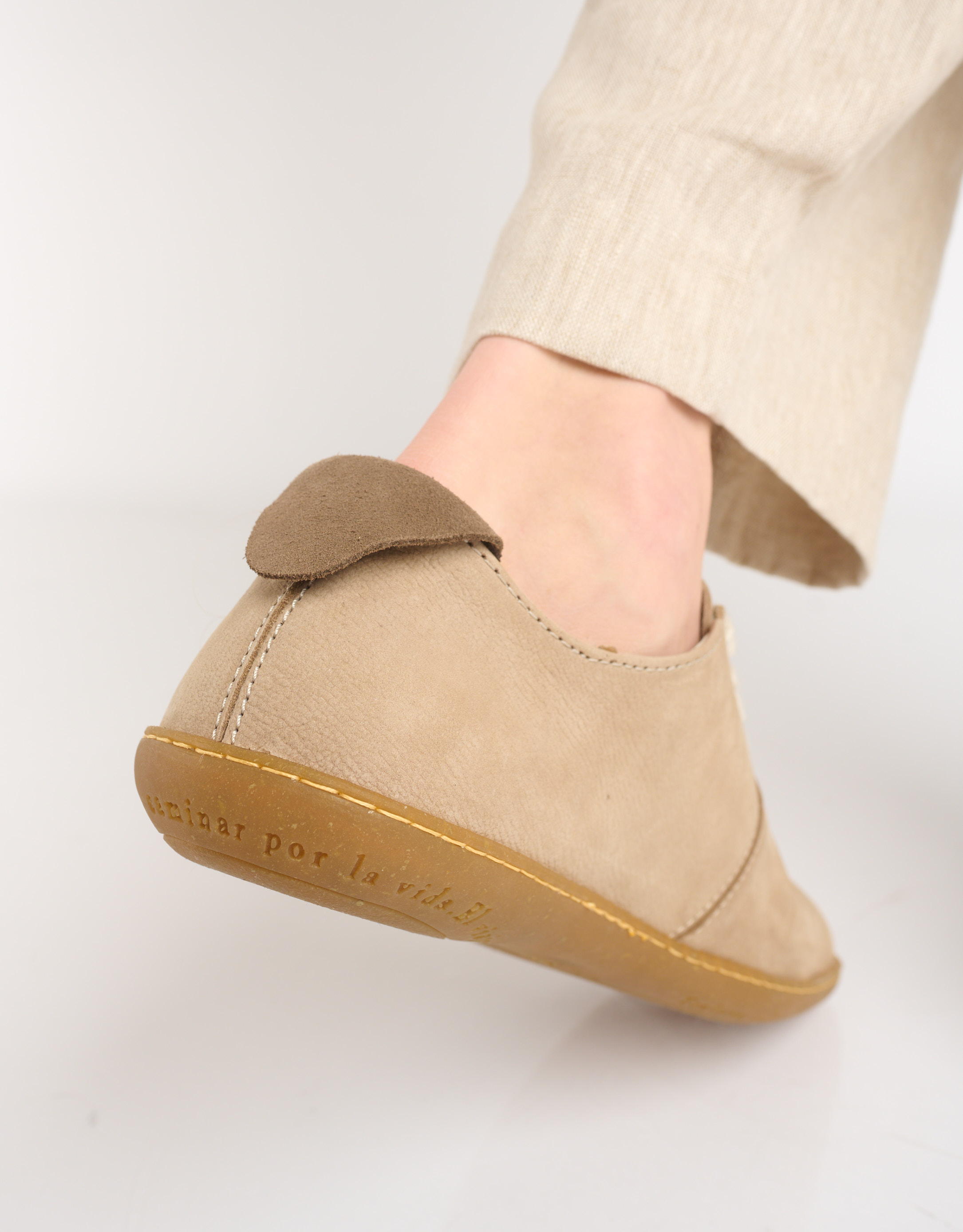 נעלי גברים - El Naturalista - נעליים עם שרוכים EL VIAJE - בז'1