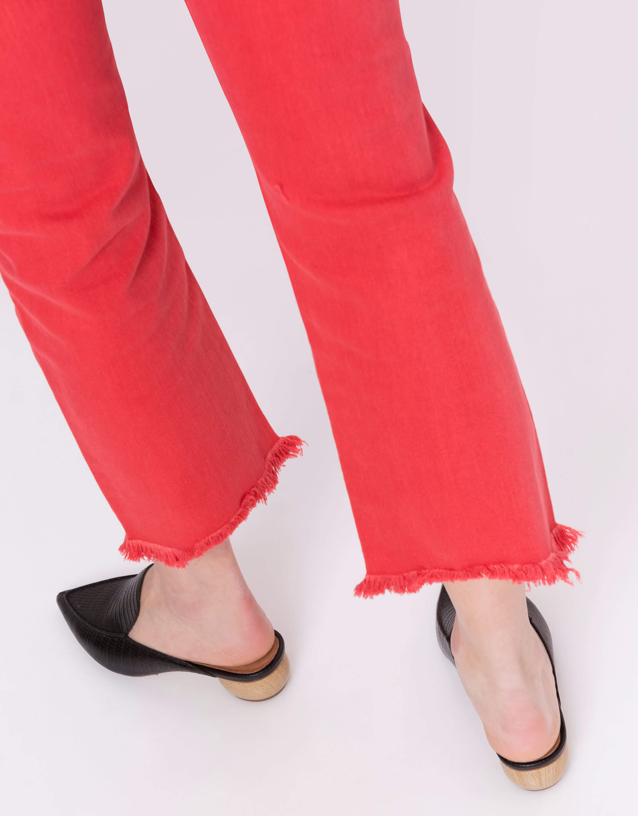 נעלי נשים - Jeffrey Campbell - כפכפי מיולז VIONIT - שחור4