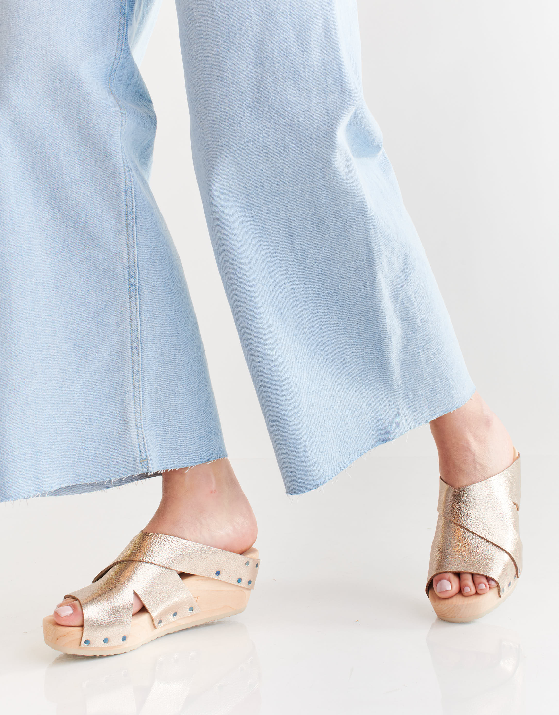 נעלי נשים - Trippen - כפכפים LASSO WOOD - זהב3