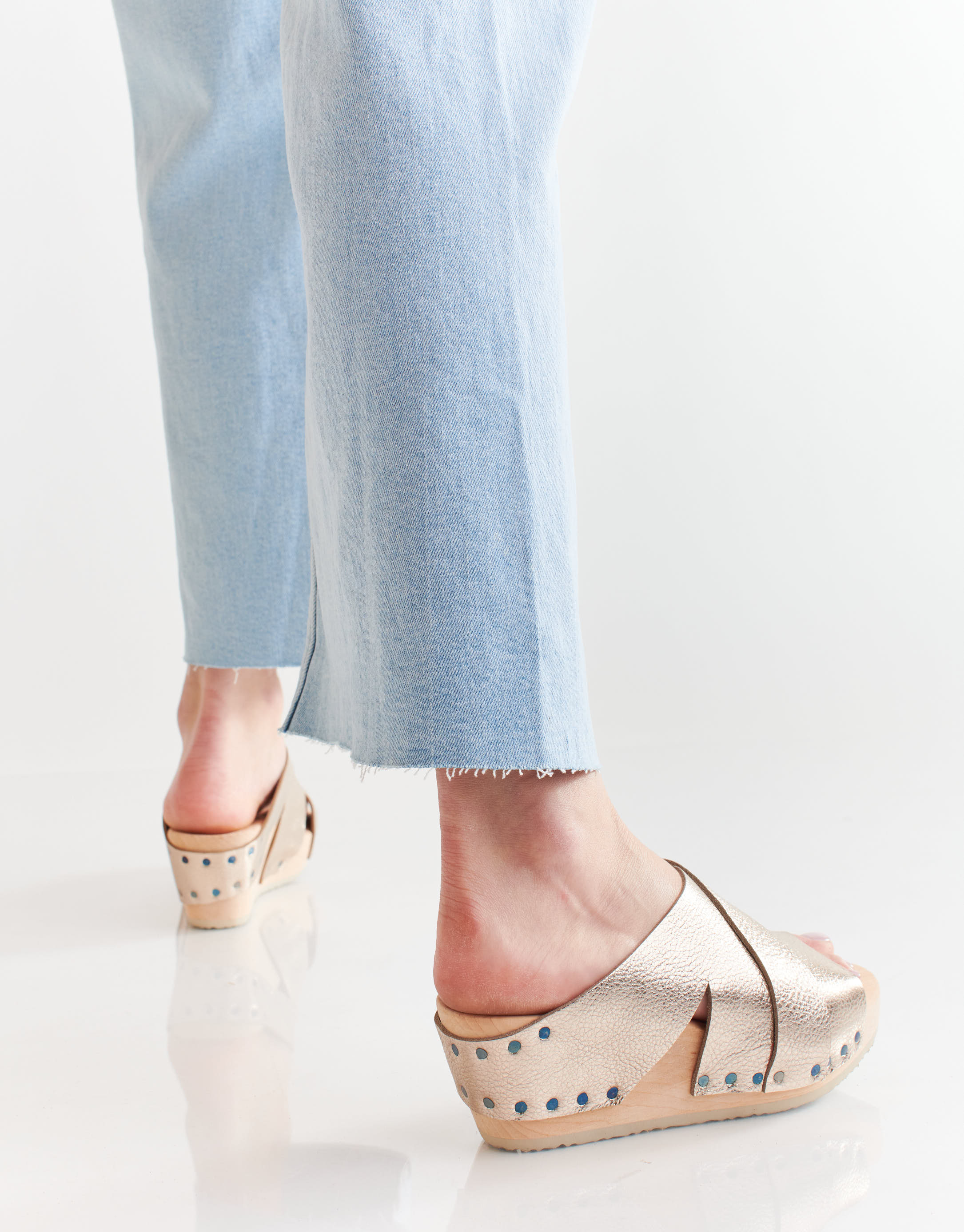 נעלי נשים - Trippen - כפכפים LASSO WOOD - זהב4