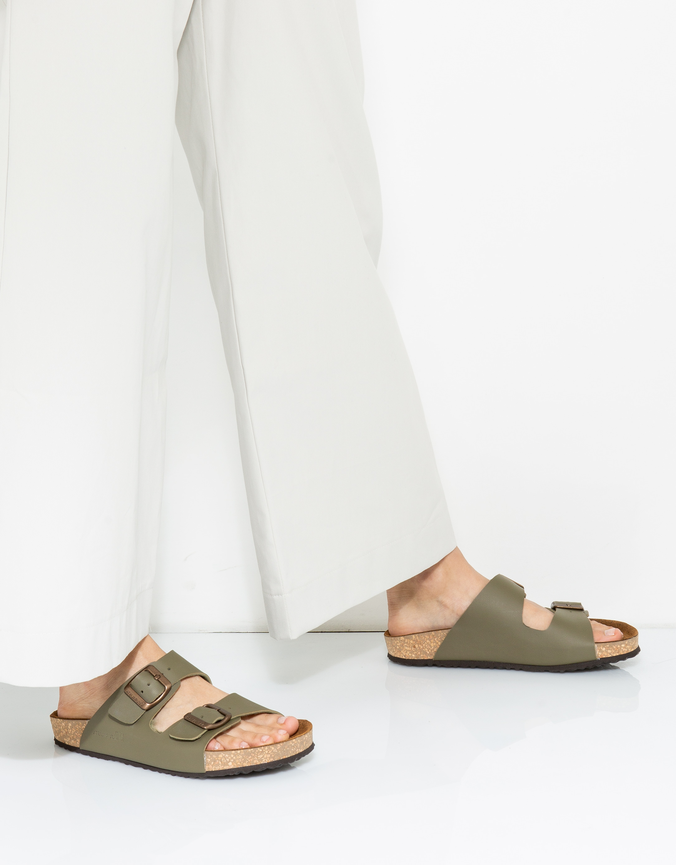 נעלי נשים - El Naturalista - כפכפי WARAJI VEGAN - חאקי4