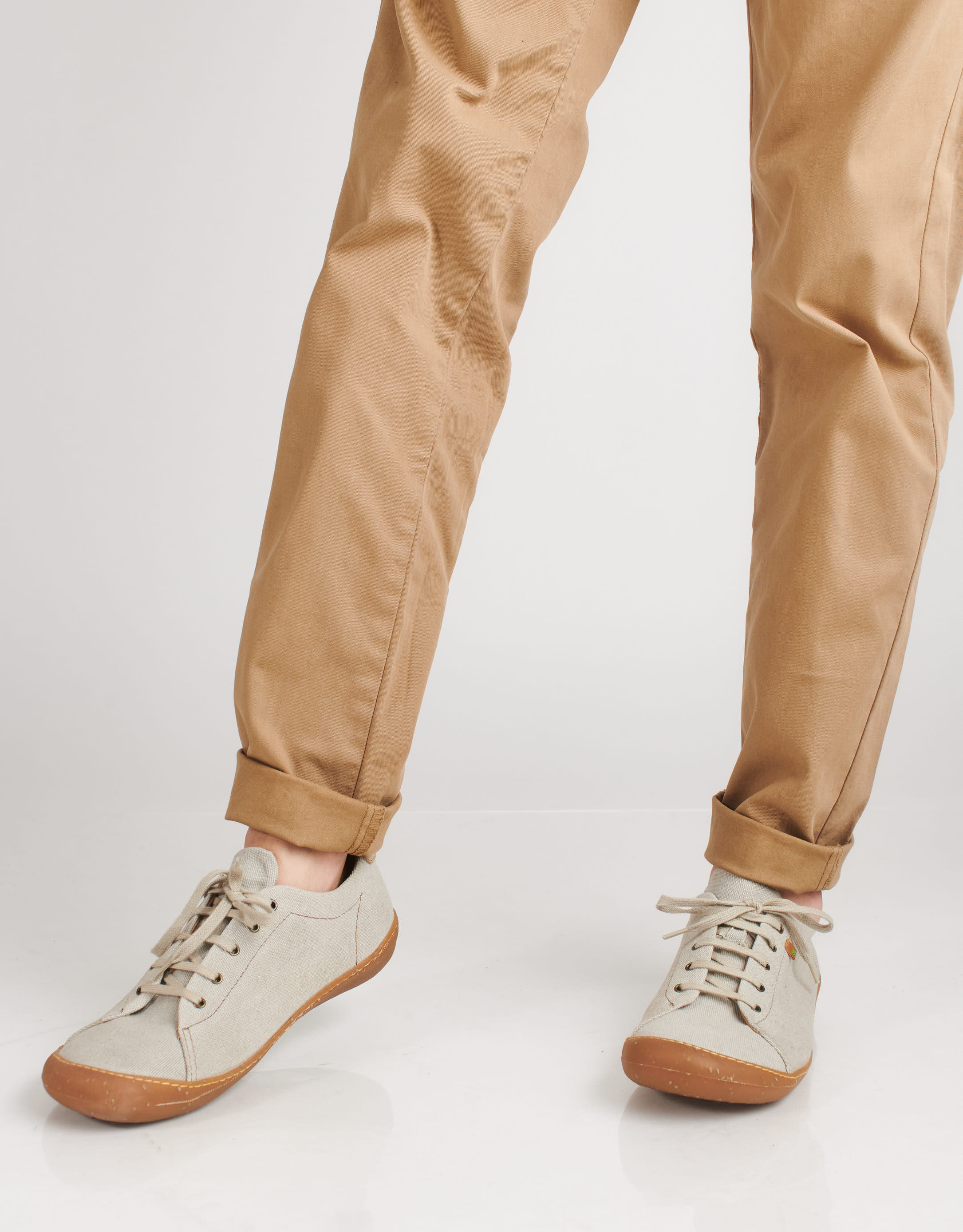 נעלי גברים - El Naturalista - סניקרס בד PAWIKAN - אבן