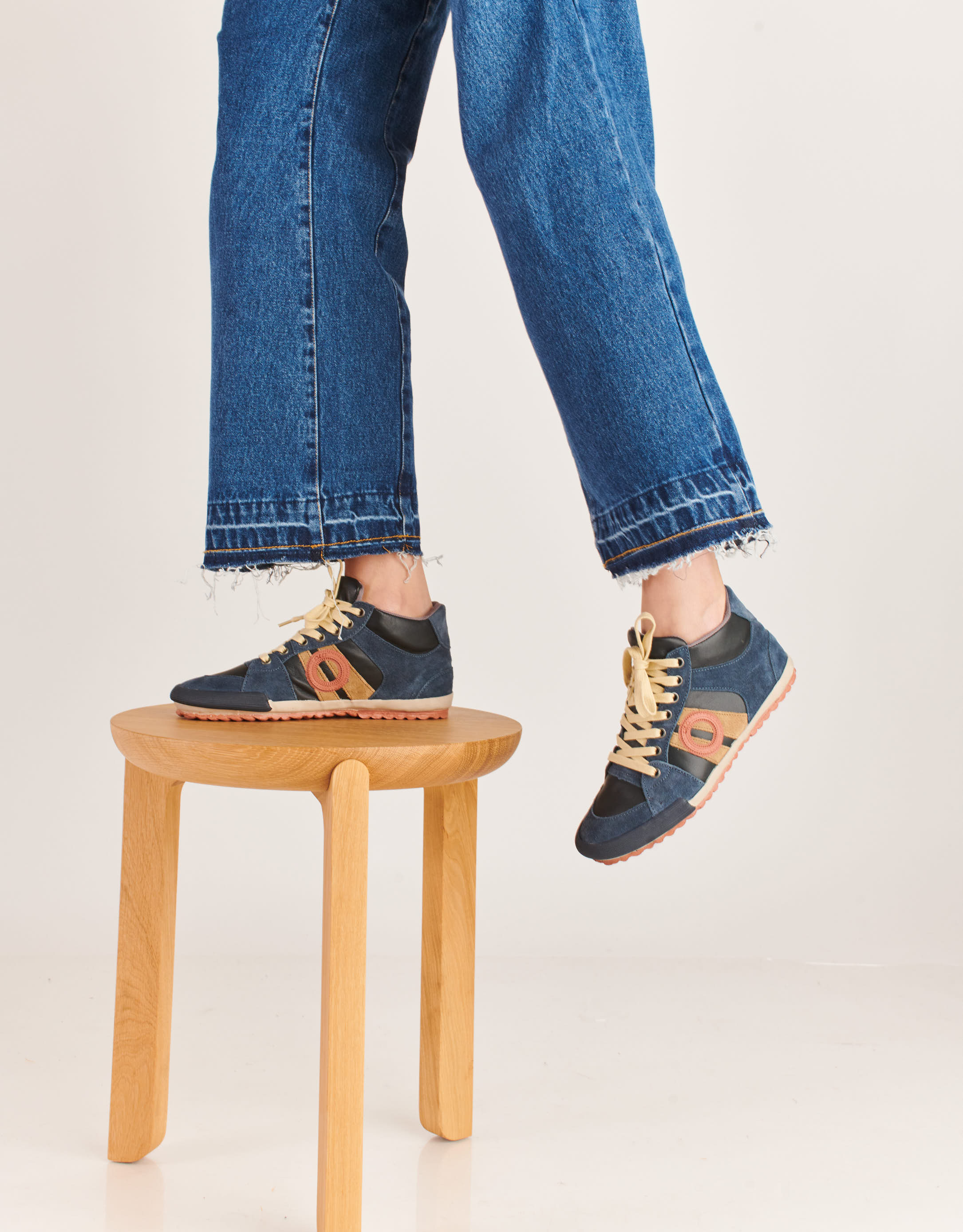 נעלי נשים - Aro - סניקרס גבוהות מעור IDO - כחול3