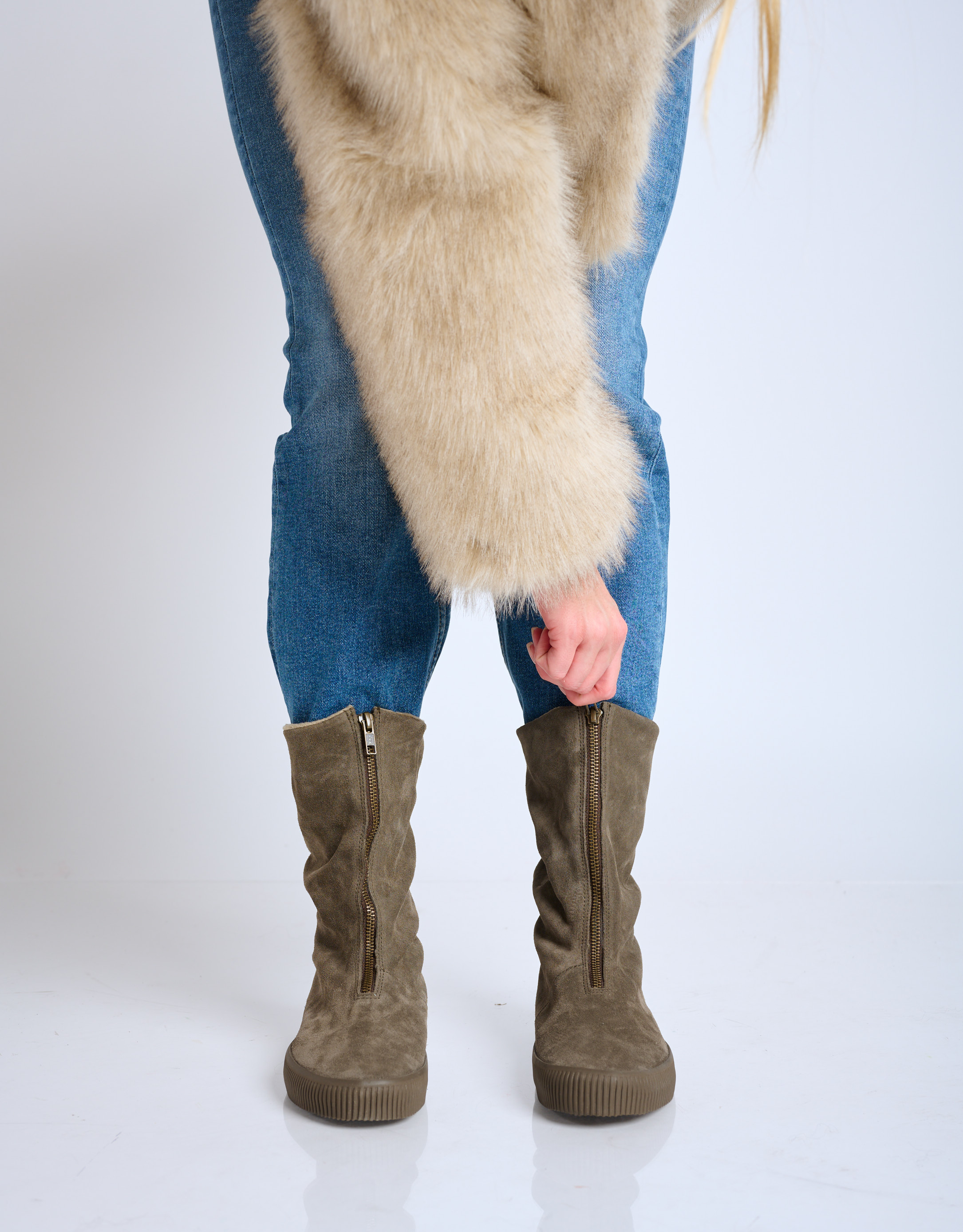 נעלי נשים - Aro - מגפיים עם רוכסן NOELLE - חום כהה1