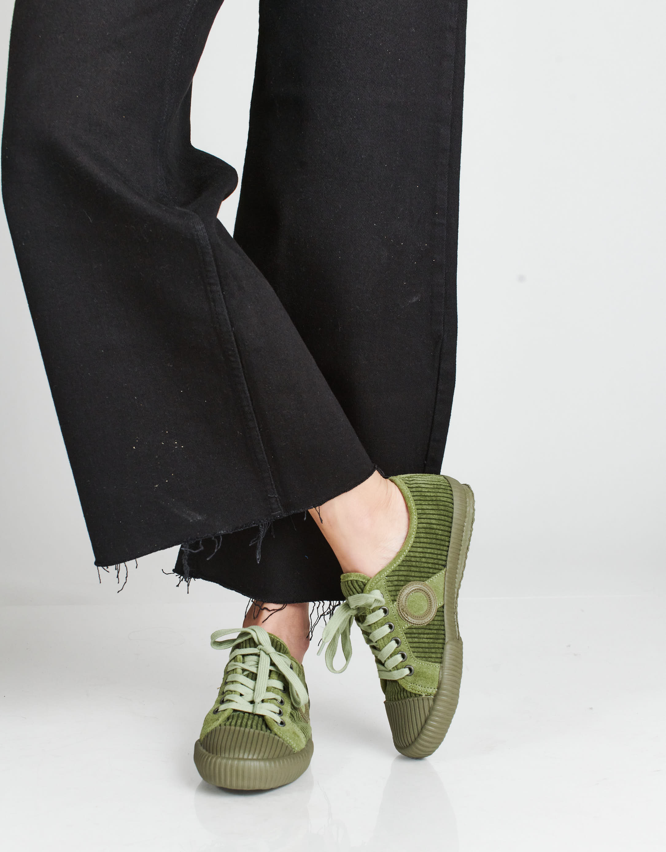 נעלי נשים - Aro - סניקרס קורדרוי CHARLIE - זית2