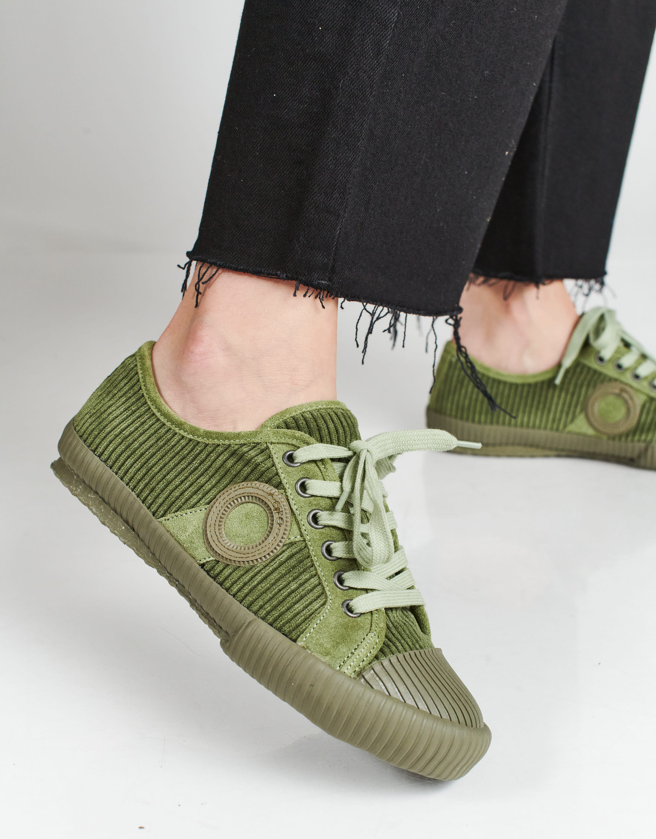 נעלי נשים - Aro - סניקרס קורדרוי CHARLIE - זית4