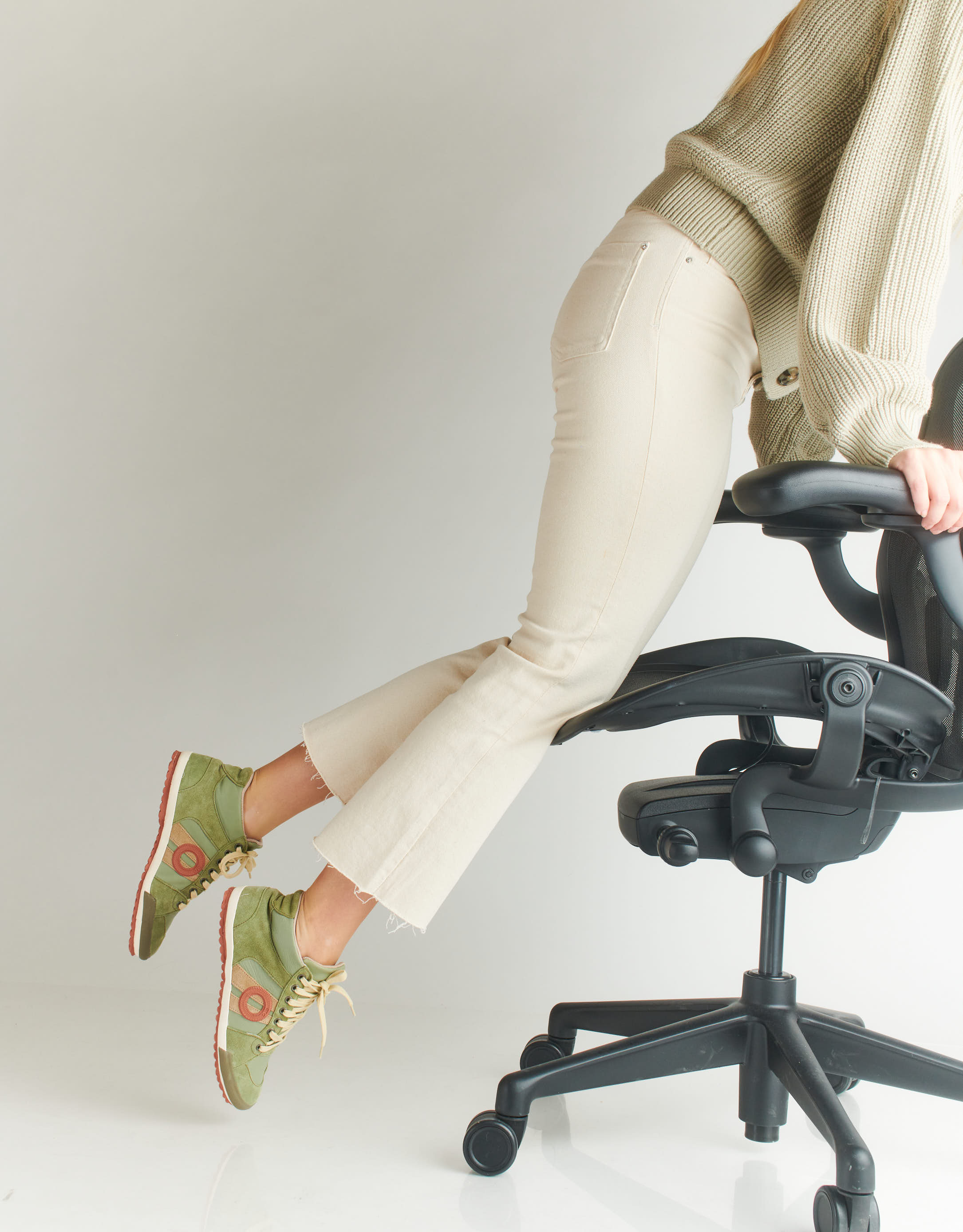 נעלי נשים - Aro - סניקרס גבוהות מעור IDO - זית4