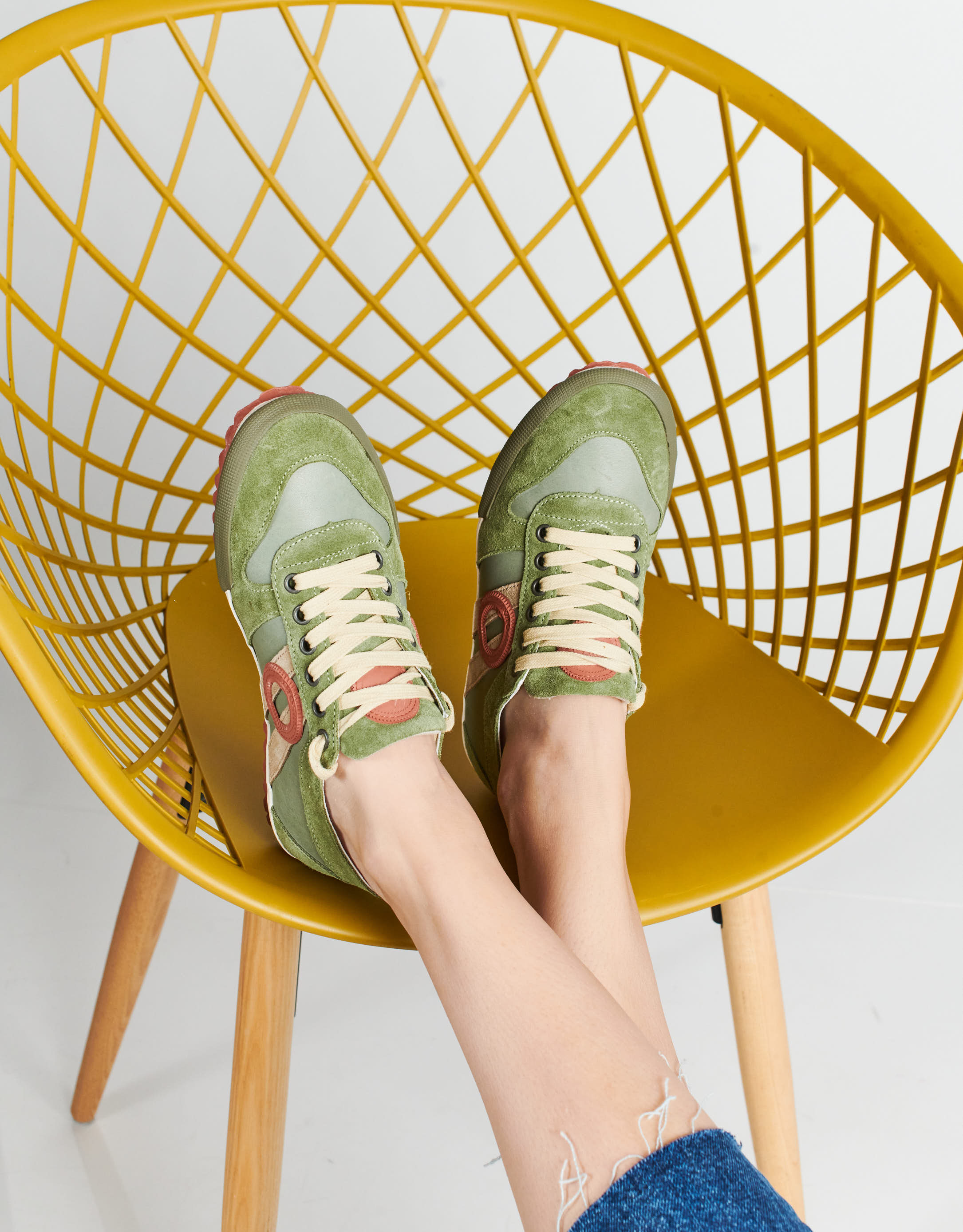 נעלי נשים - Aro - סניקרס נמוכות מעור IDO - זית2