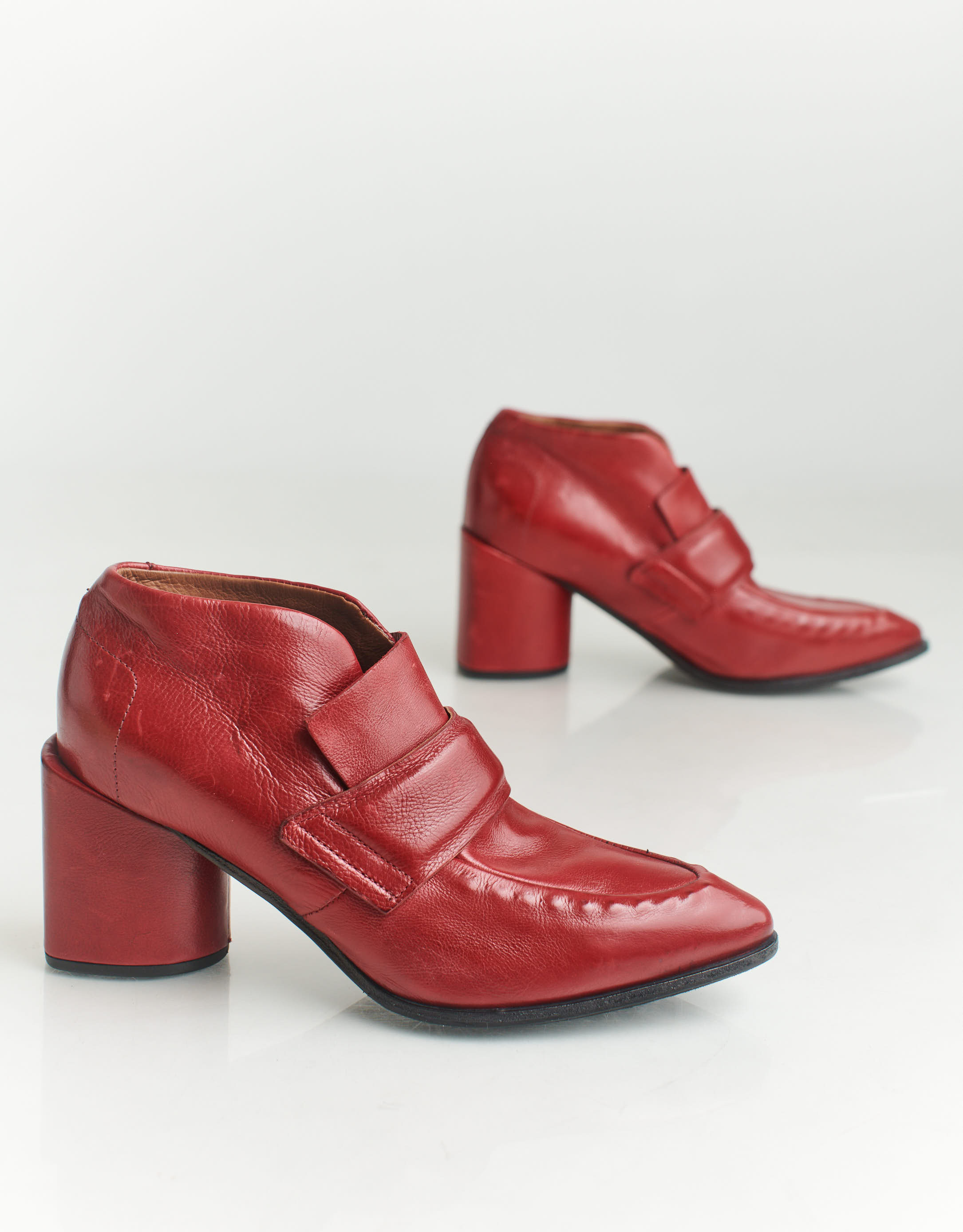 נעלי נשים - A.S. 98 - נעלי עקב מעור ENIA - אדום2