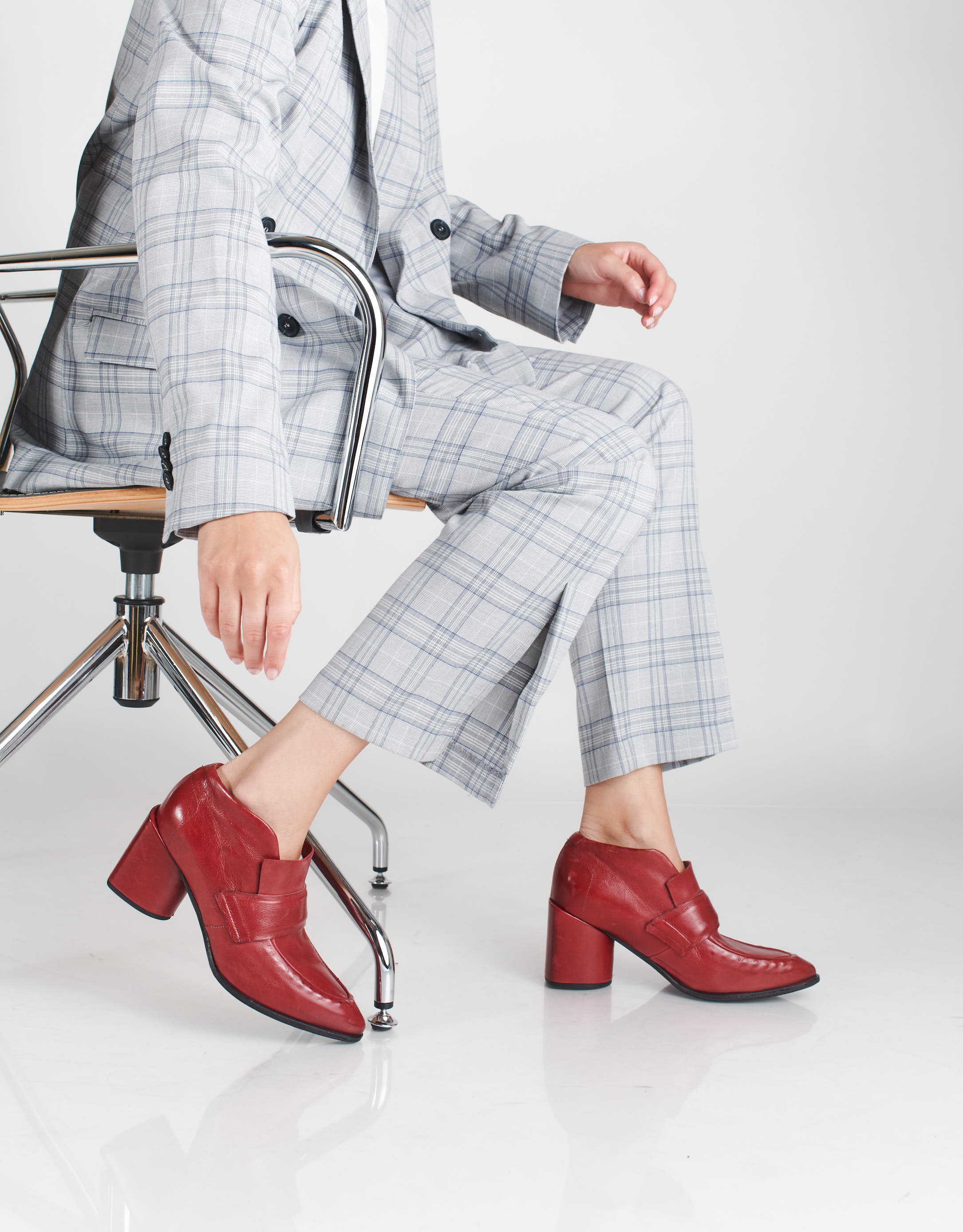 נעלי נשים - A.S. 98 - נעלי עקב מעור ENIA - אדום3