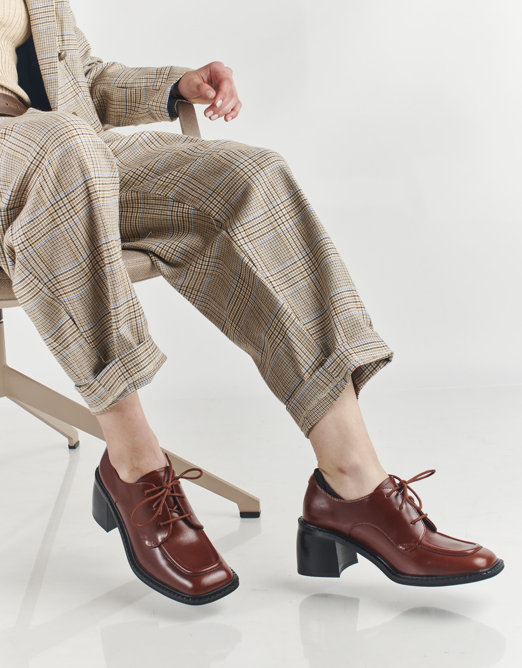 נעלי נשים - Jeffrey Campbell - נעלי עור עם עקב DEMITRI - חום4