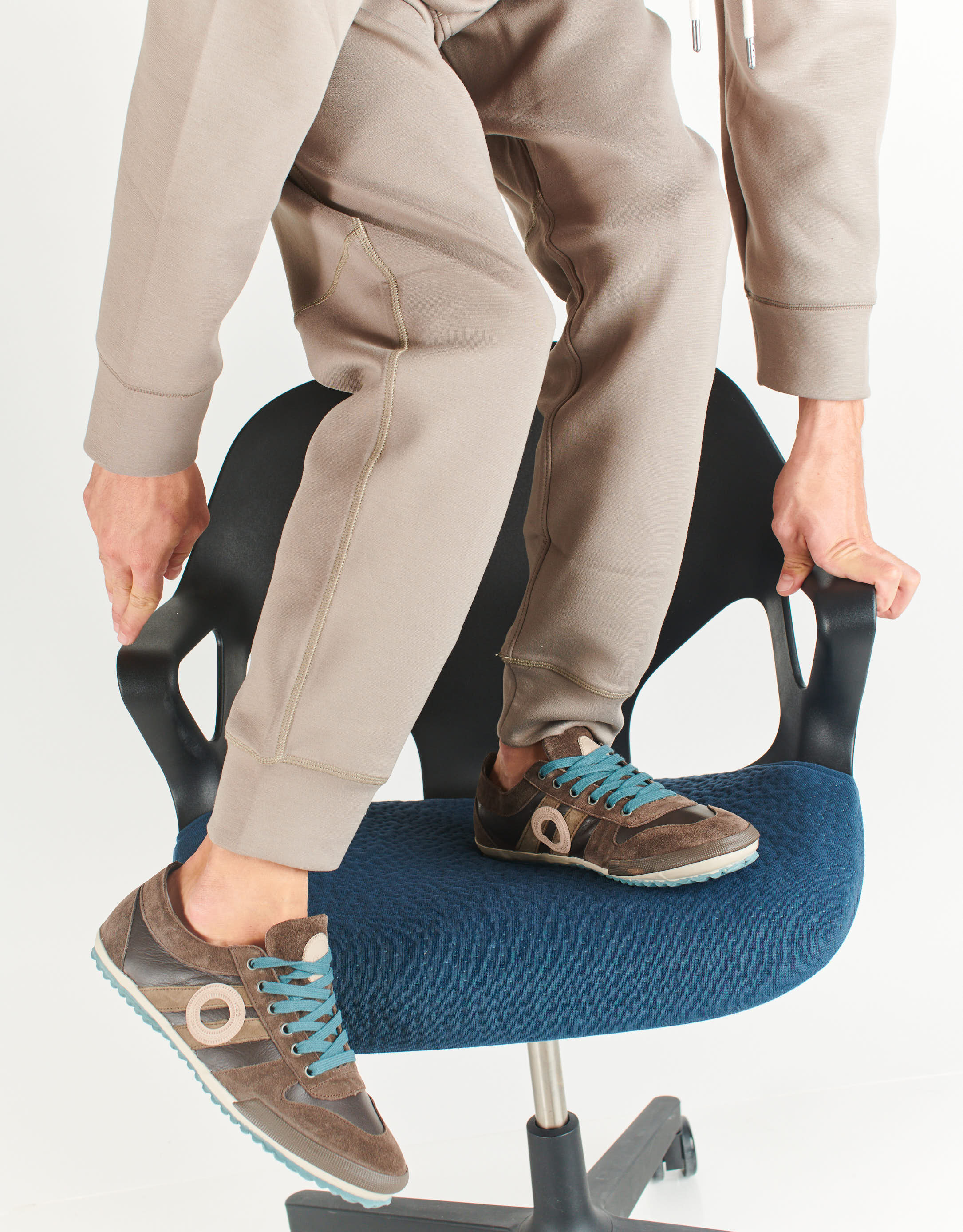 נעלי גברים - Aro - סניקרס עור IDO - חום כהה3