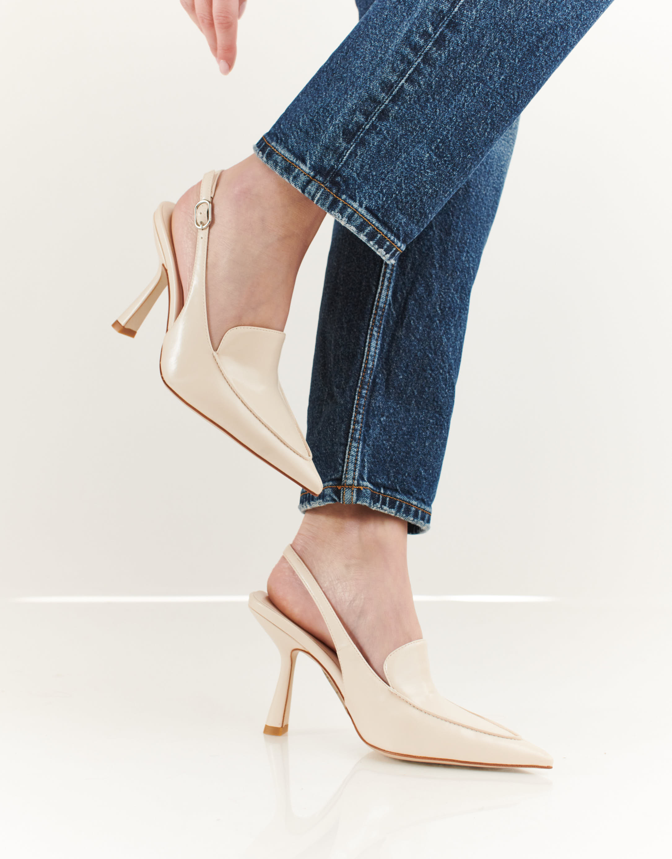 נעלי נשים - Jeffrey Campbell - סנדלי עקב ACCLAIMED - בז'3