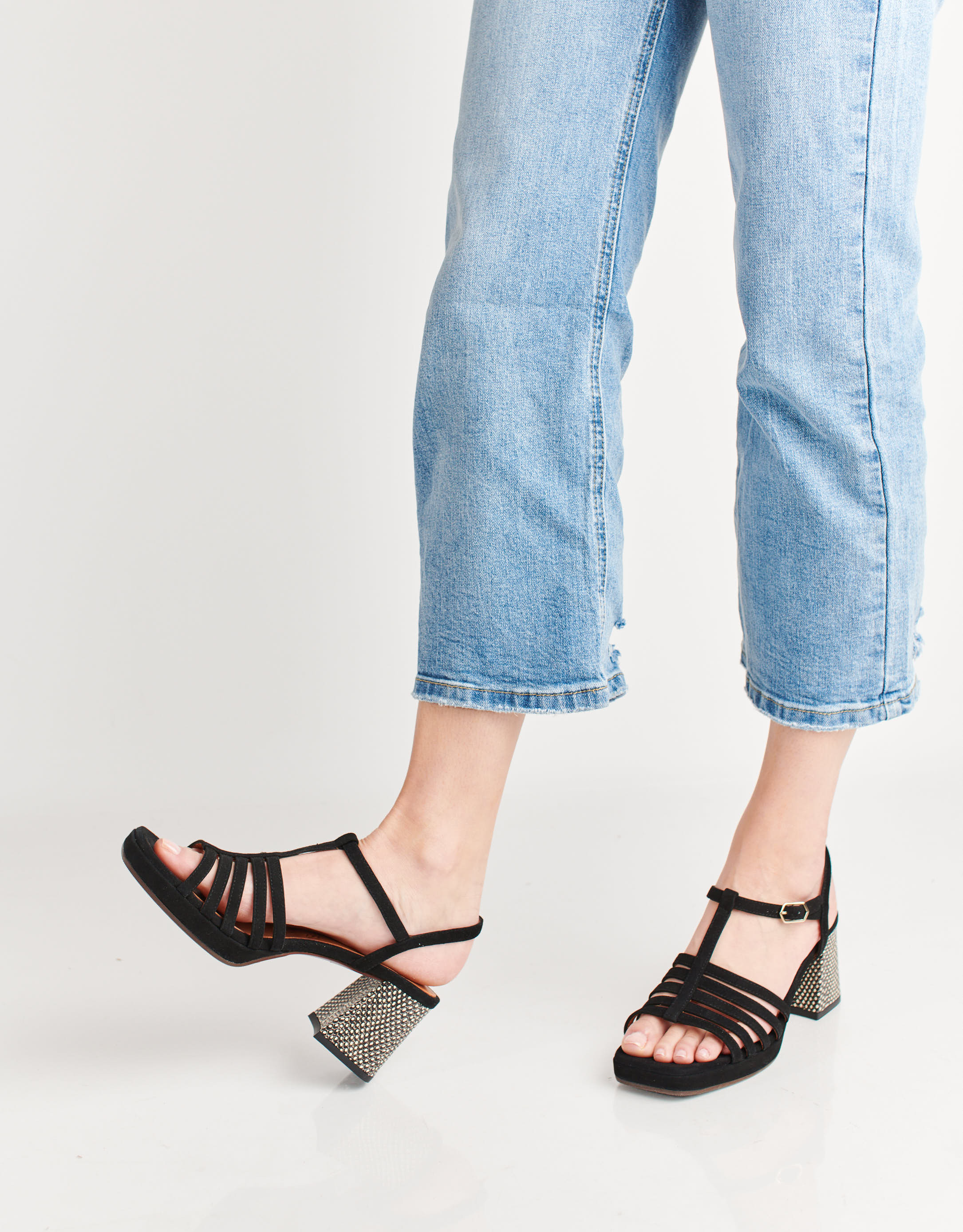 נעלי נשים - Chie Mihara - סנדלי זמש עם עקב GENIAL - שחור3