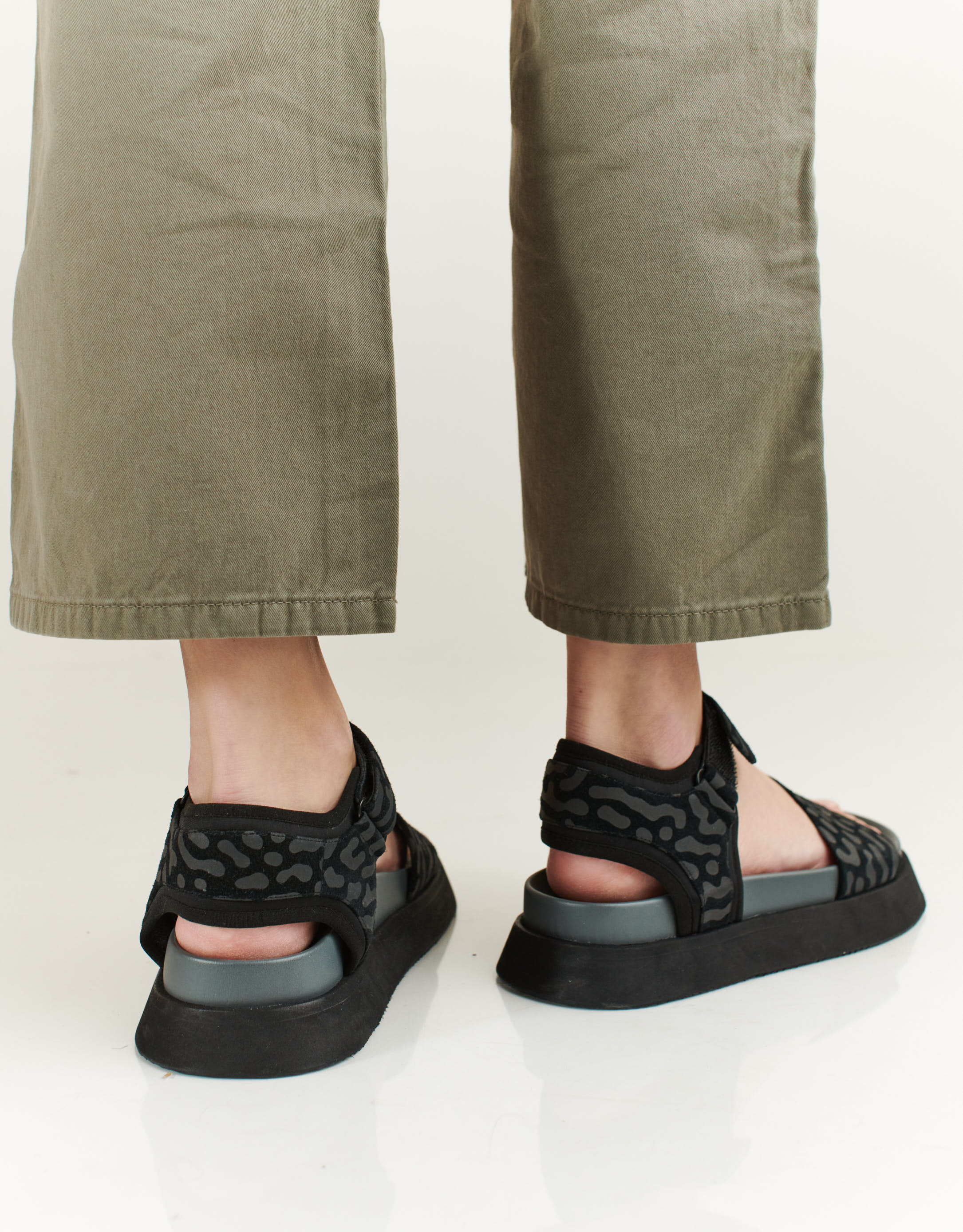 נעלי נשים - Rollie - סנדלי פלטפורמה ACME 2 - שחור4