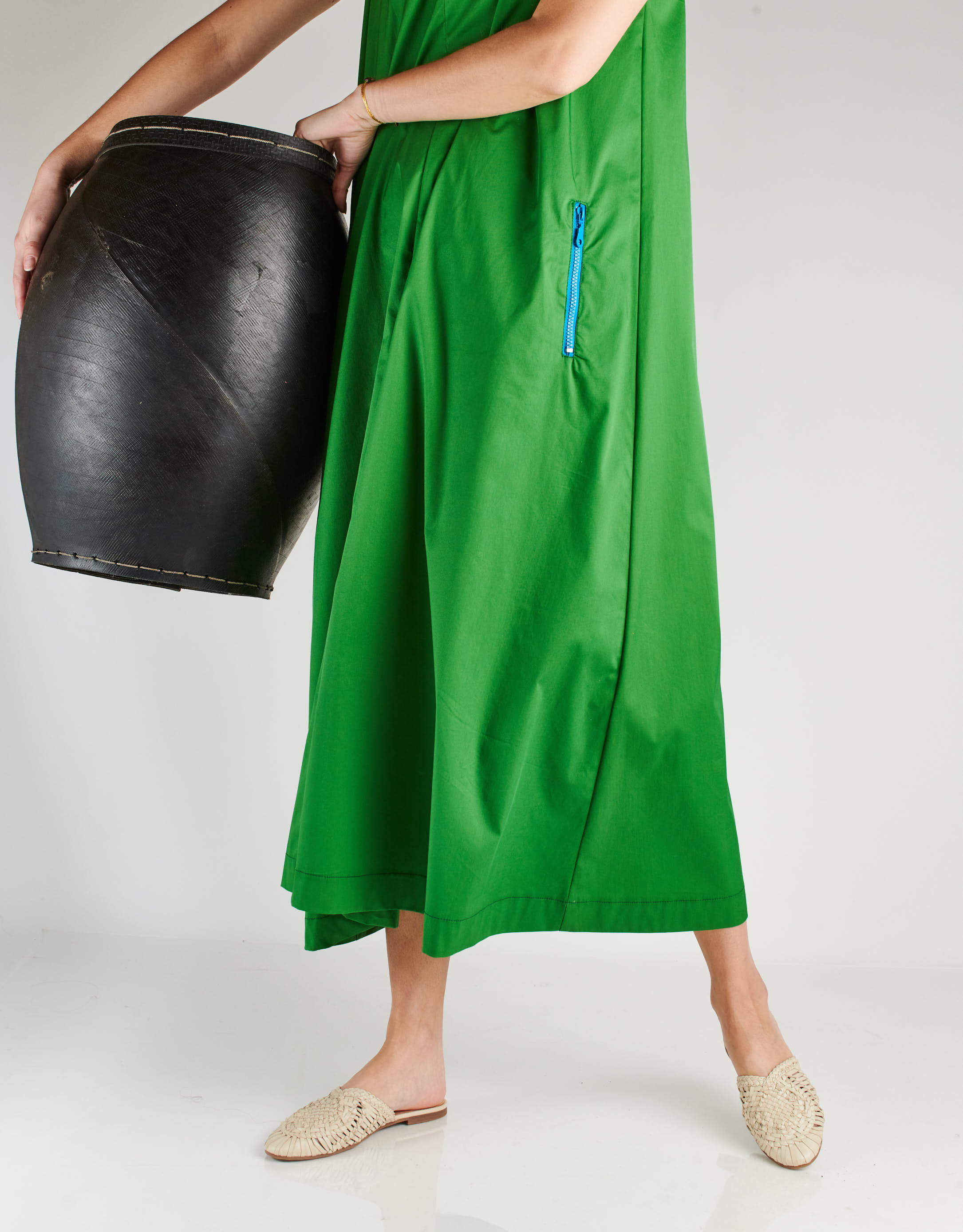 נעלי נשים - Salt+Umber - כפכפי עור ARI - אופוויט2