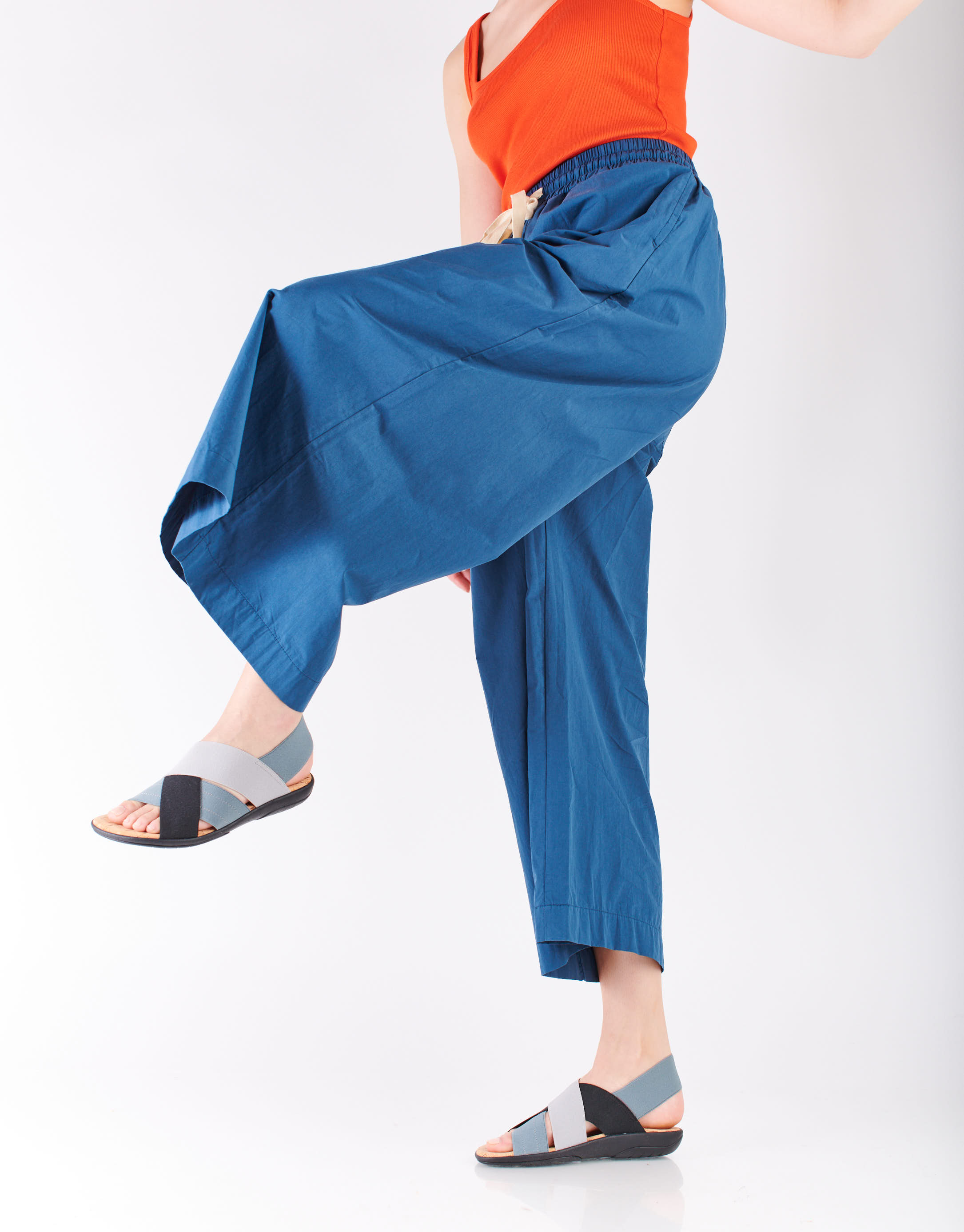 נעלי נשים - NR Rapisardi - סנדלי רצועות משולבים CRUB - אפור2