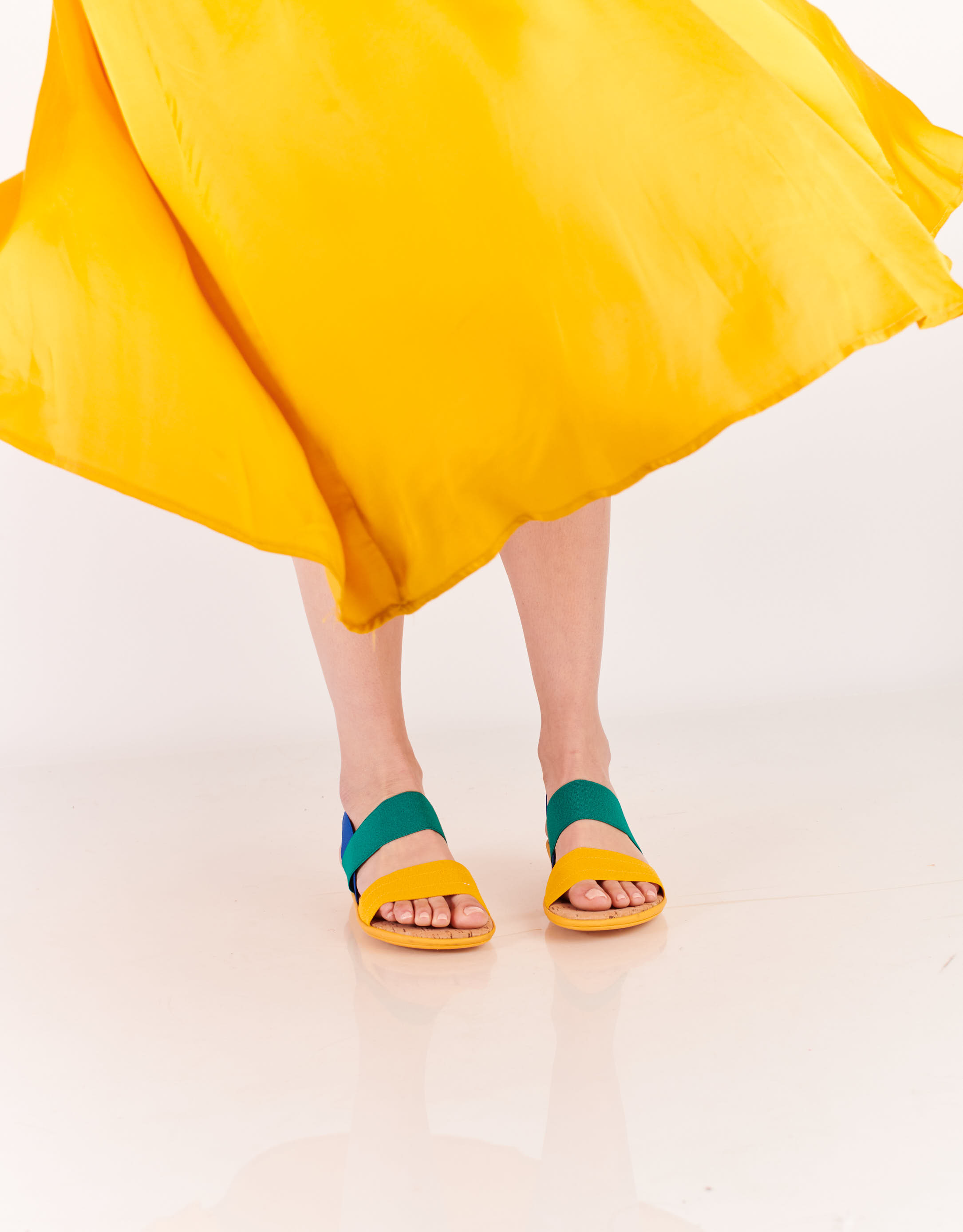 נעלי נשים - NR Rapisardi - סנדלי גומיות משולבים CRUS - צהוב   ירוק3