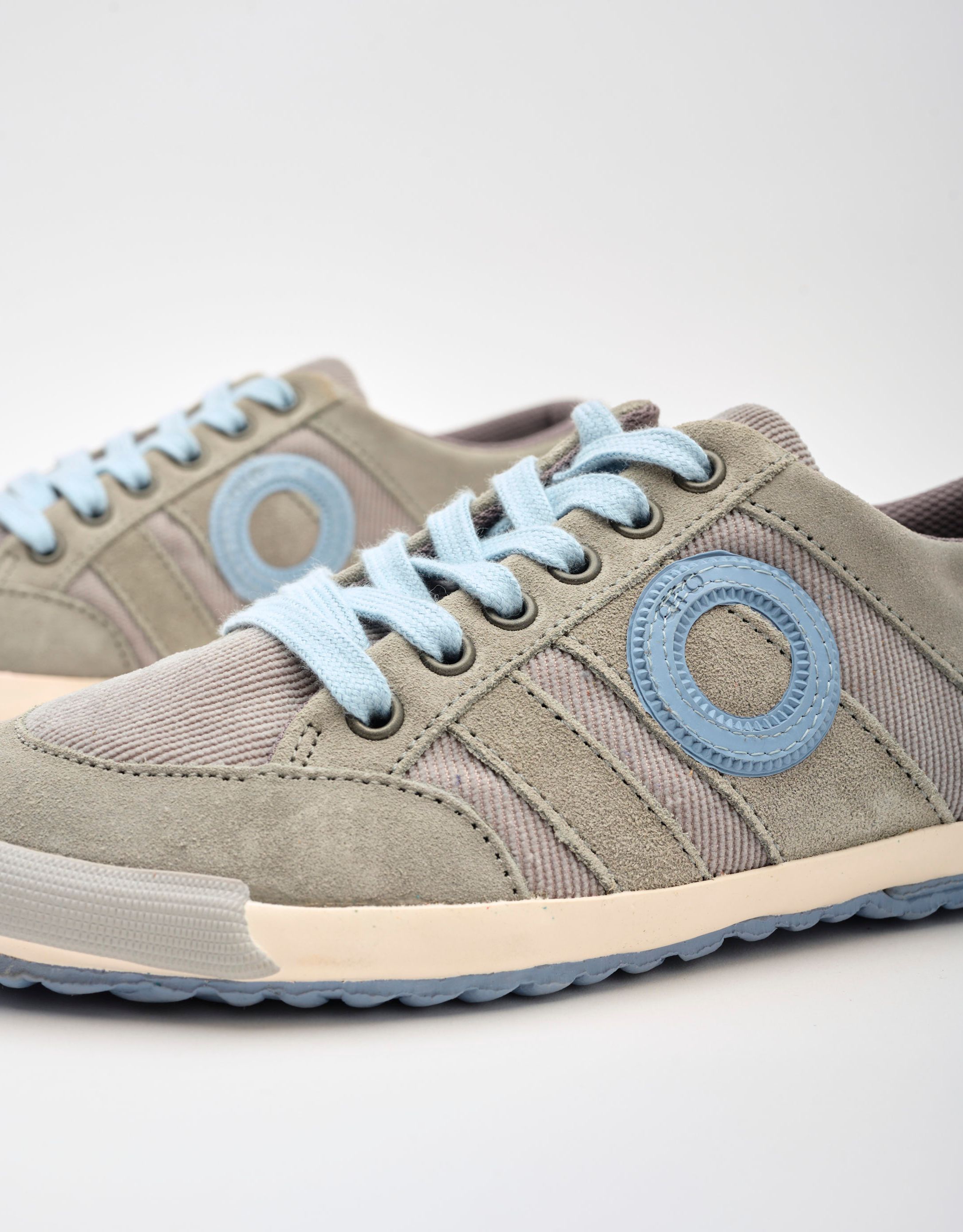 נעלי גברים - Aro - סניקרס עור ובד IDO - אפור בהיר1