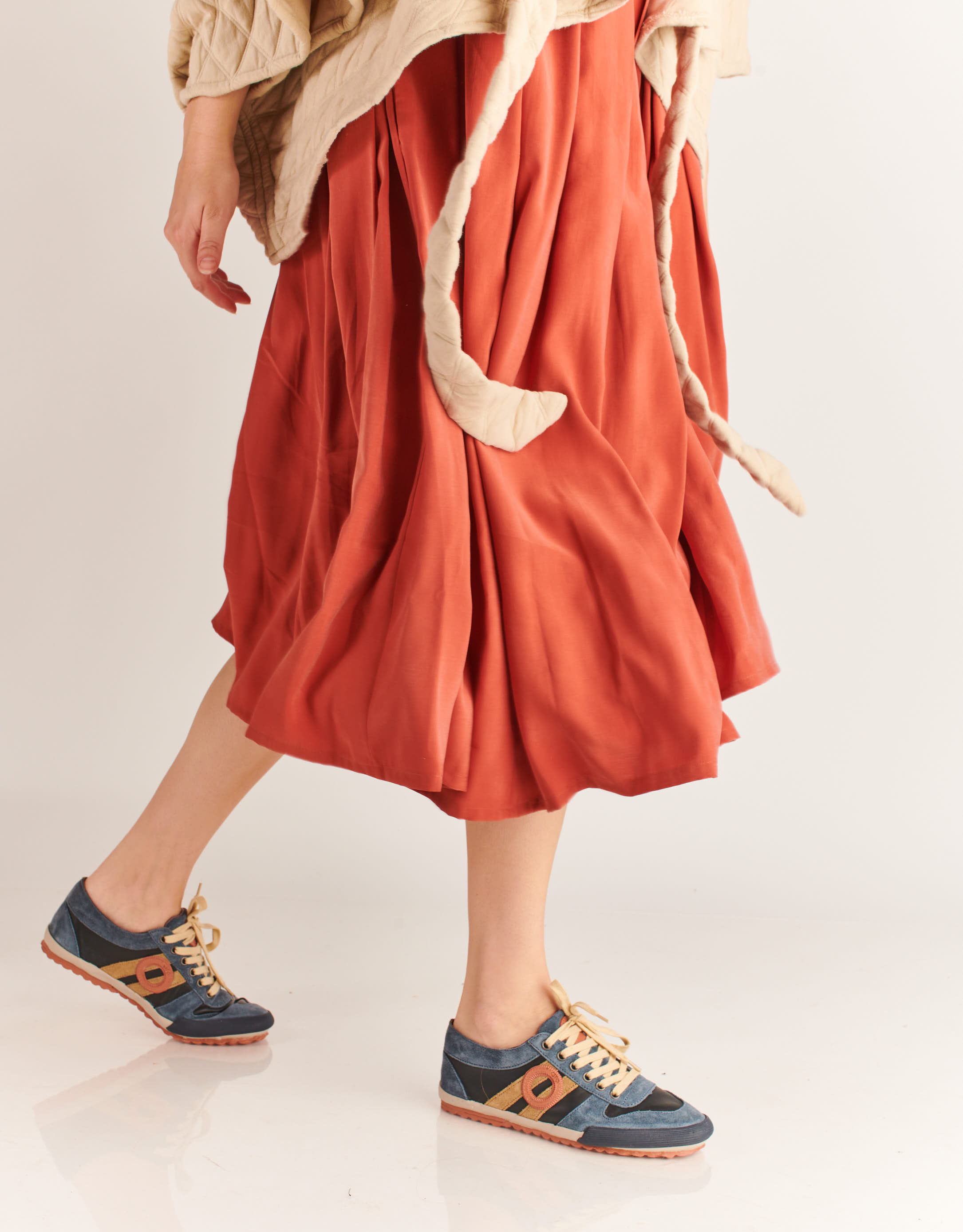 נעלי נשים - Aro - סניקרס נמוכות מעור IDO - כחול1