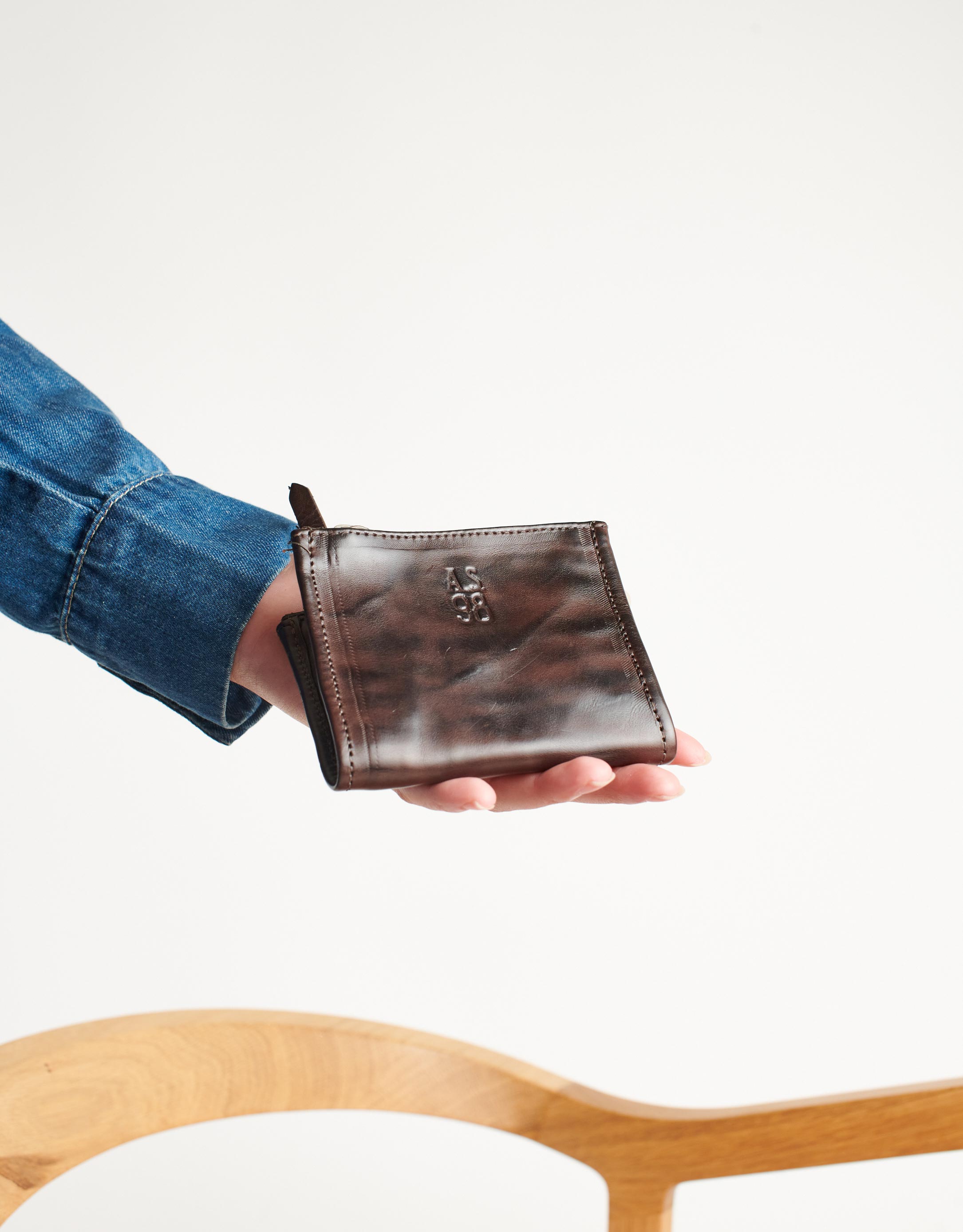 נעלי נשים - A.S. 98 - ארנק קטן מעור עם רוכסנים - חום כהה3