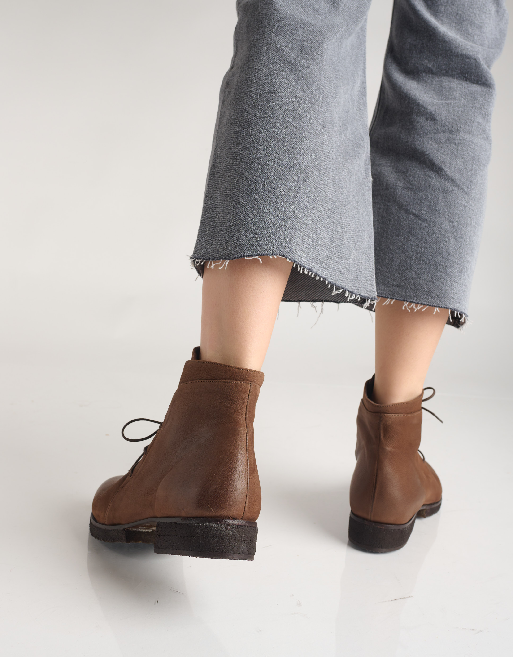 נעלי נשים - Vialis - מגפונים עם שרוכים KIOTO - חום4