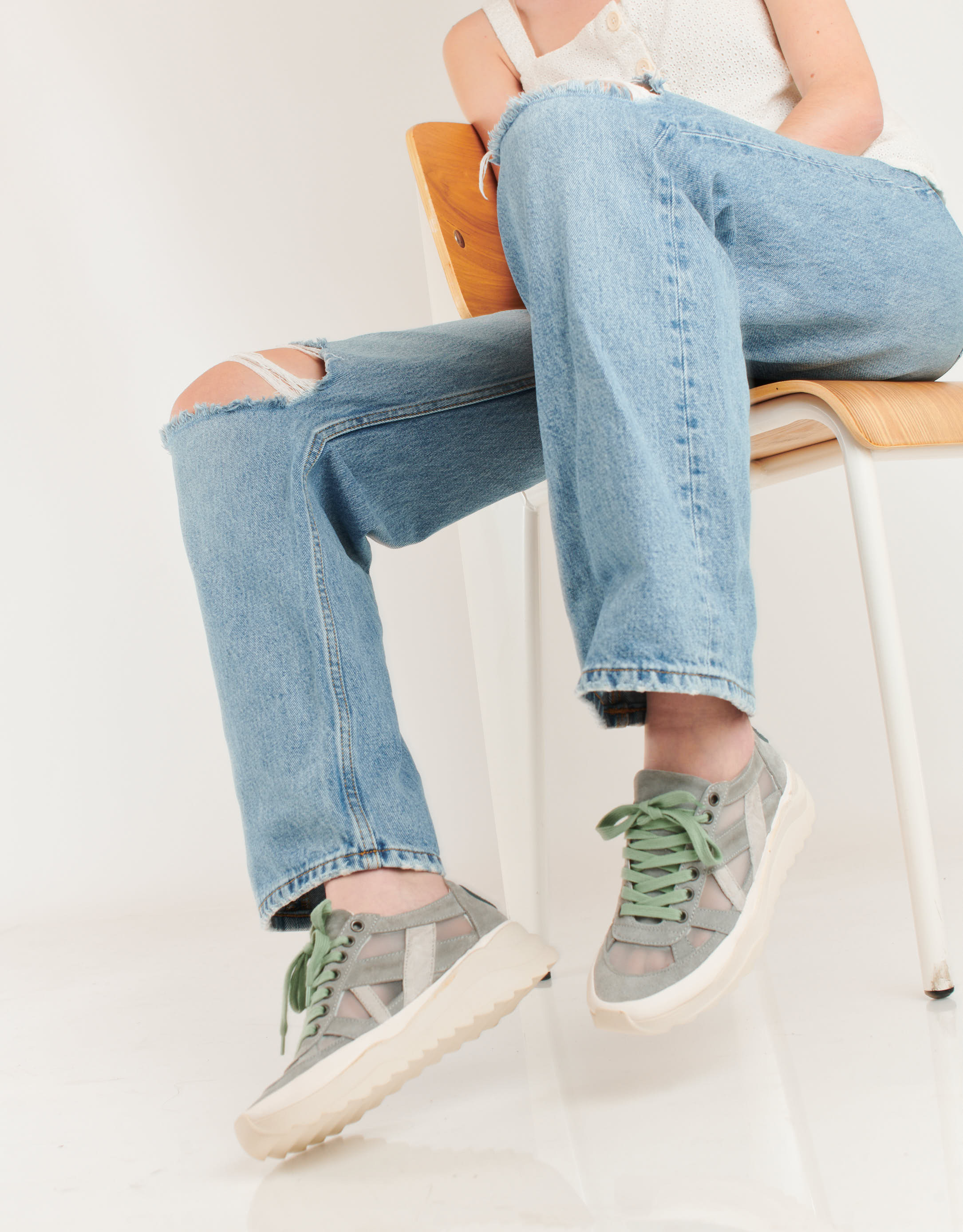 נעלי נשים - Aro - סניקרס רשת LEEN - אפור