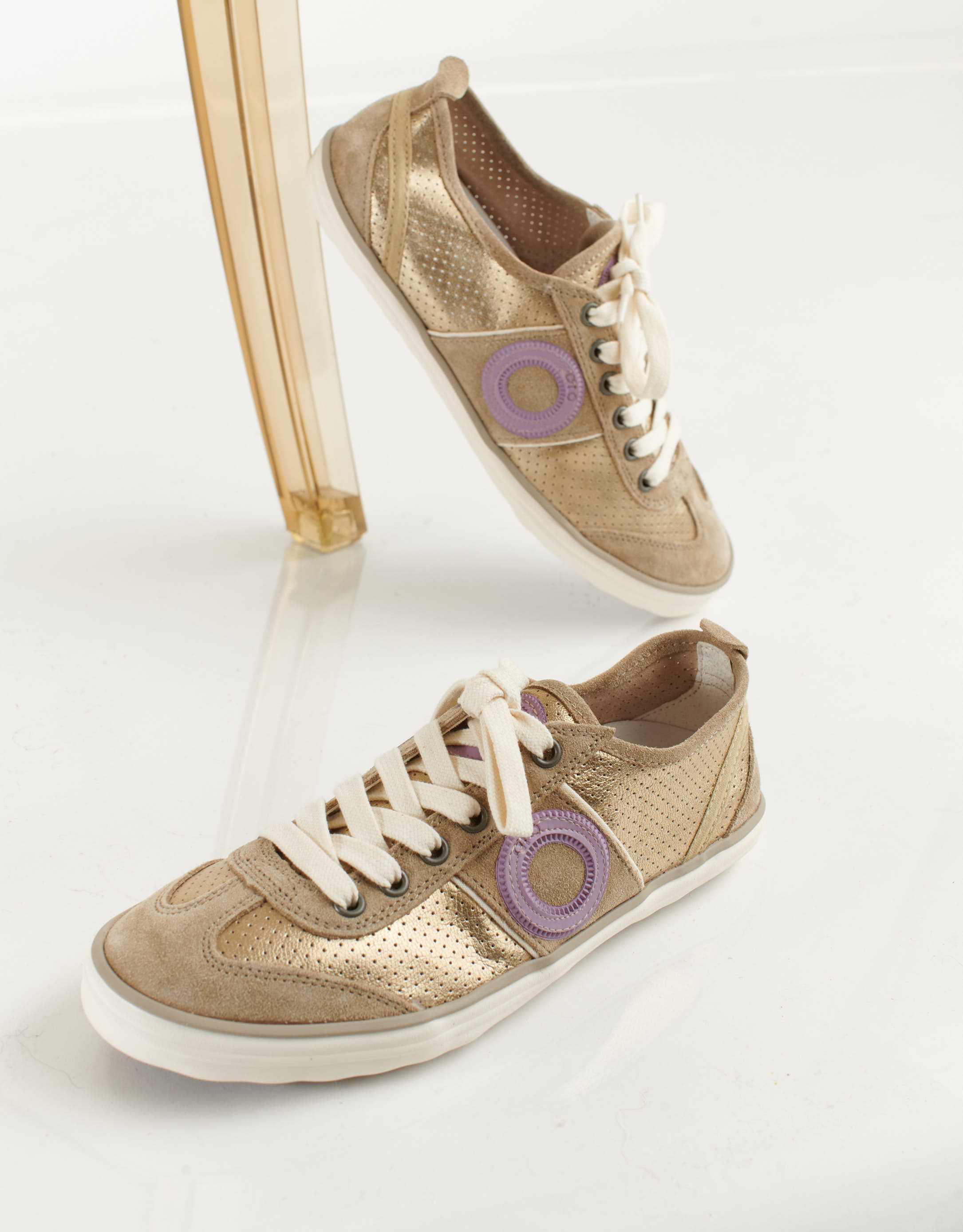 נעלי נשים - Aro - סניקרס PICADA מטאלי - זהב2